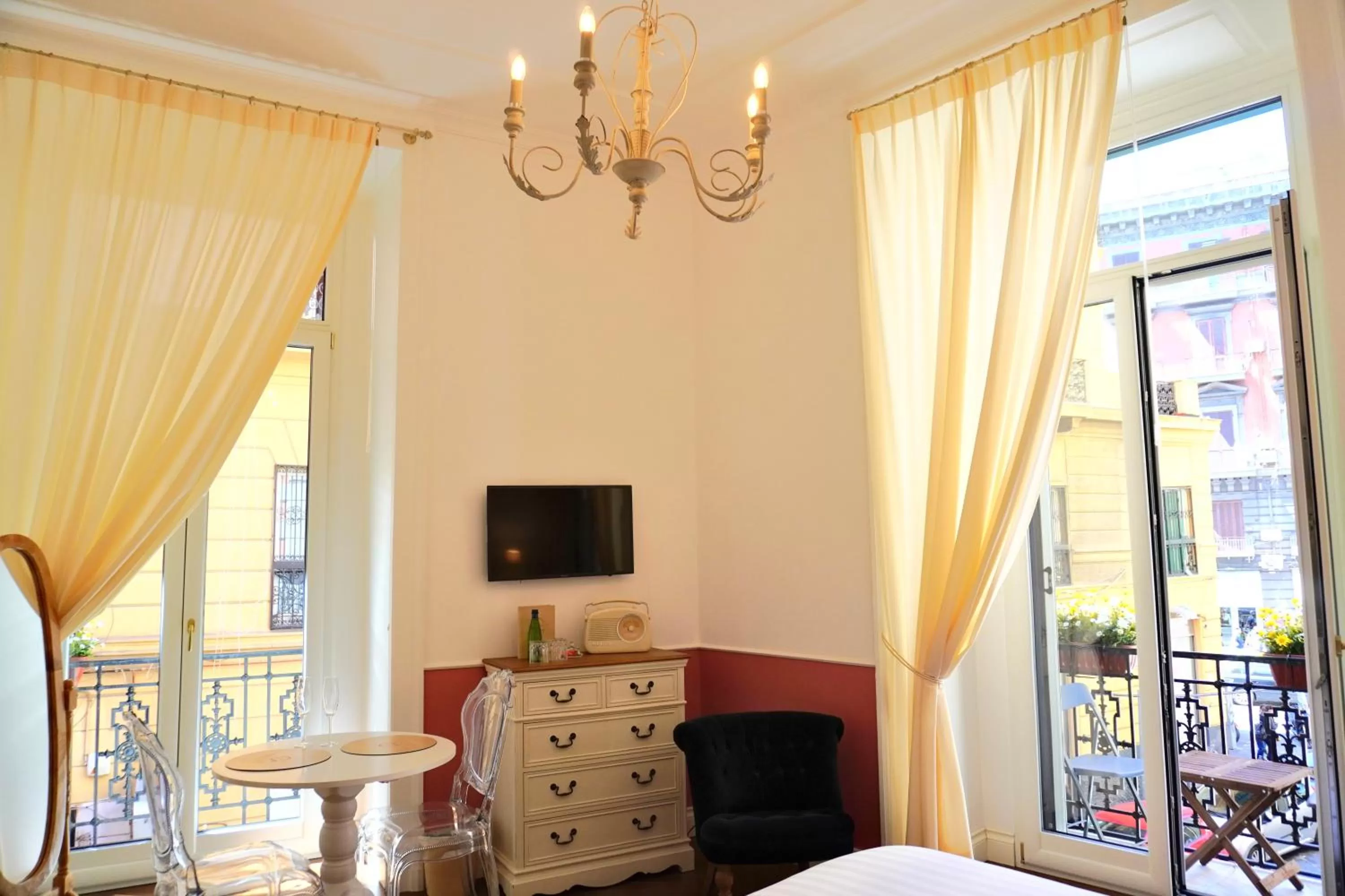 Bed in Macchiato Suites Boutique Guest House