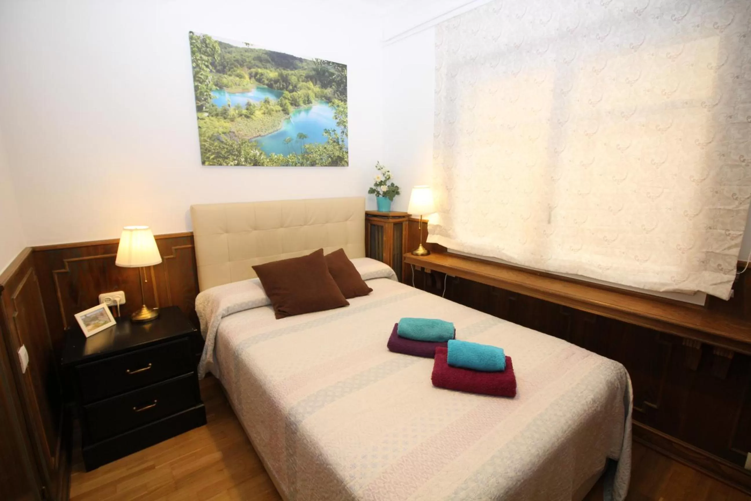 Bed in Nuevo Balmes Habitaciones