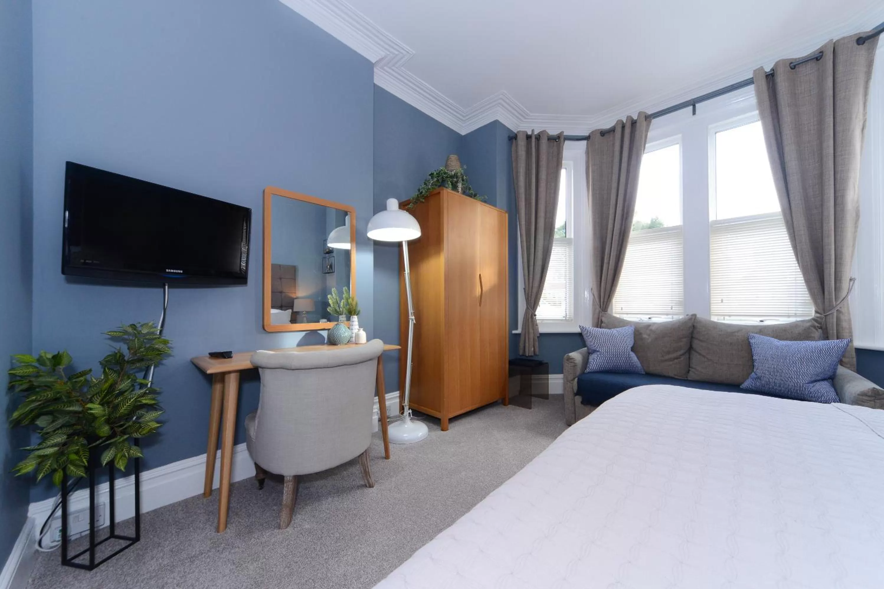 Photo of the whole room, Bed in Mory House