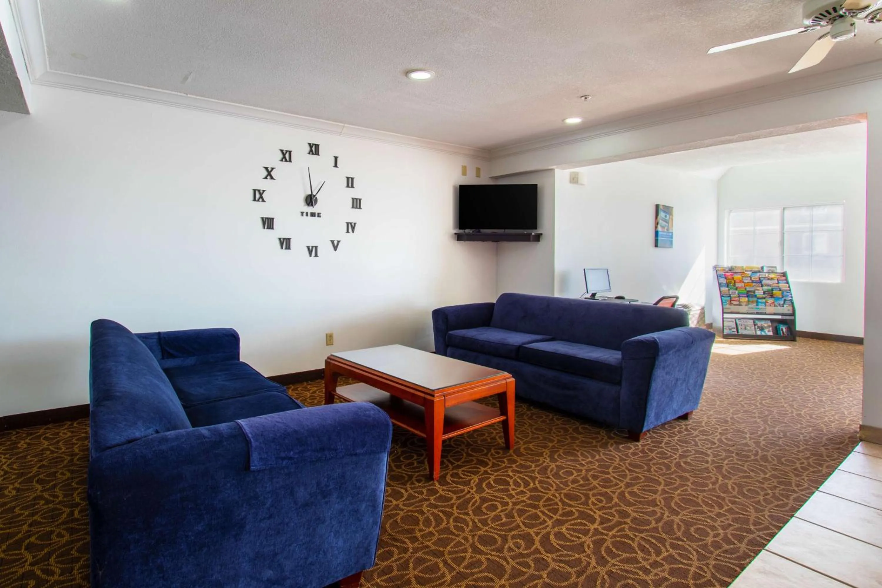 TV and multimedia in Motel 6-El Paso, TX - Southeast