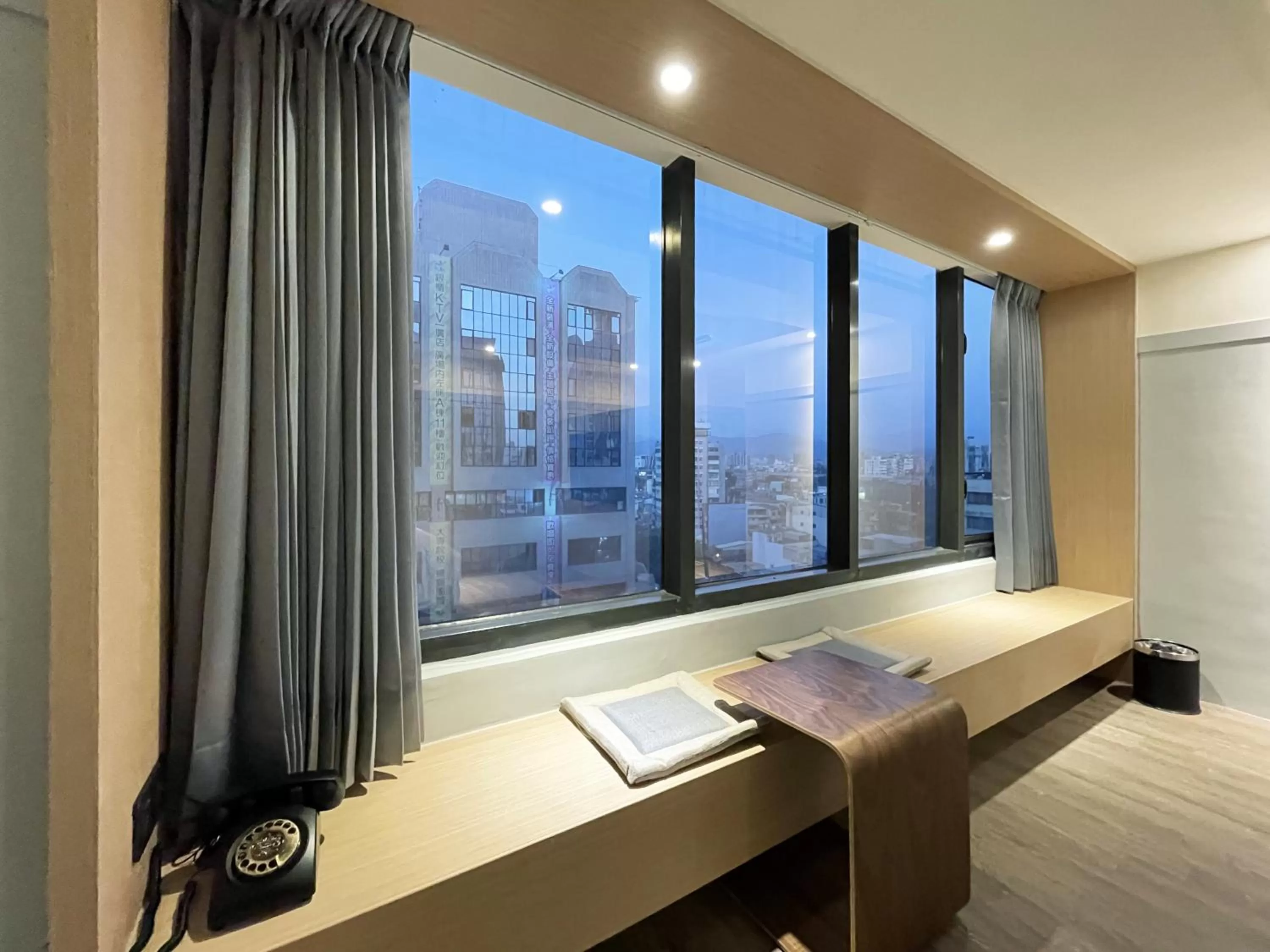 Decorative detail, Bed in Green Hotel - Midori