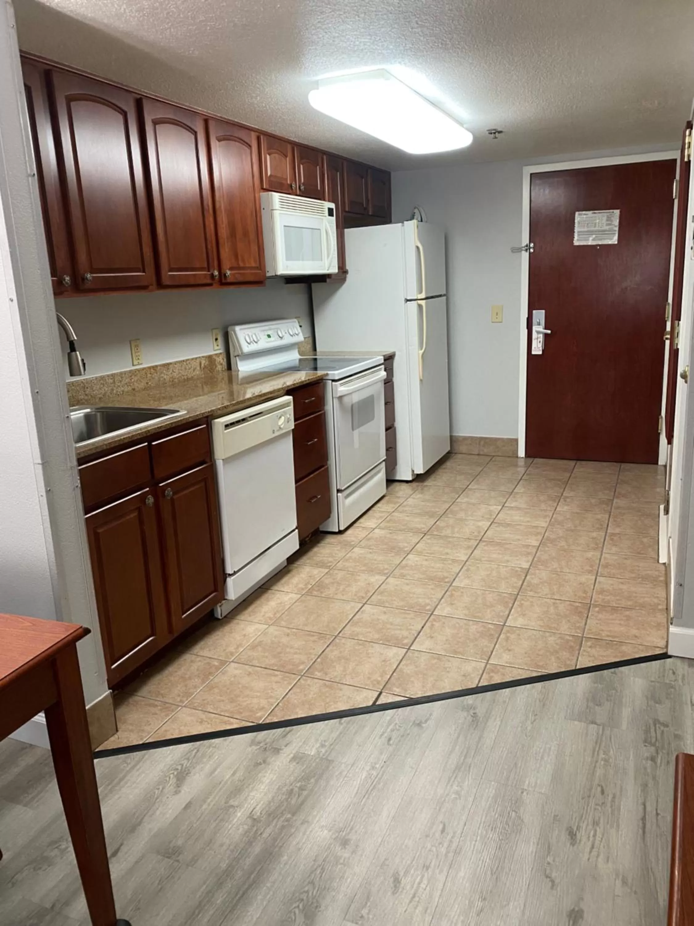 Kitchen or kitchenette in Homestead Lodge Apart Hotel