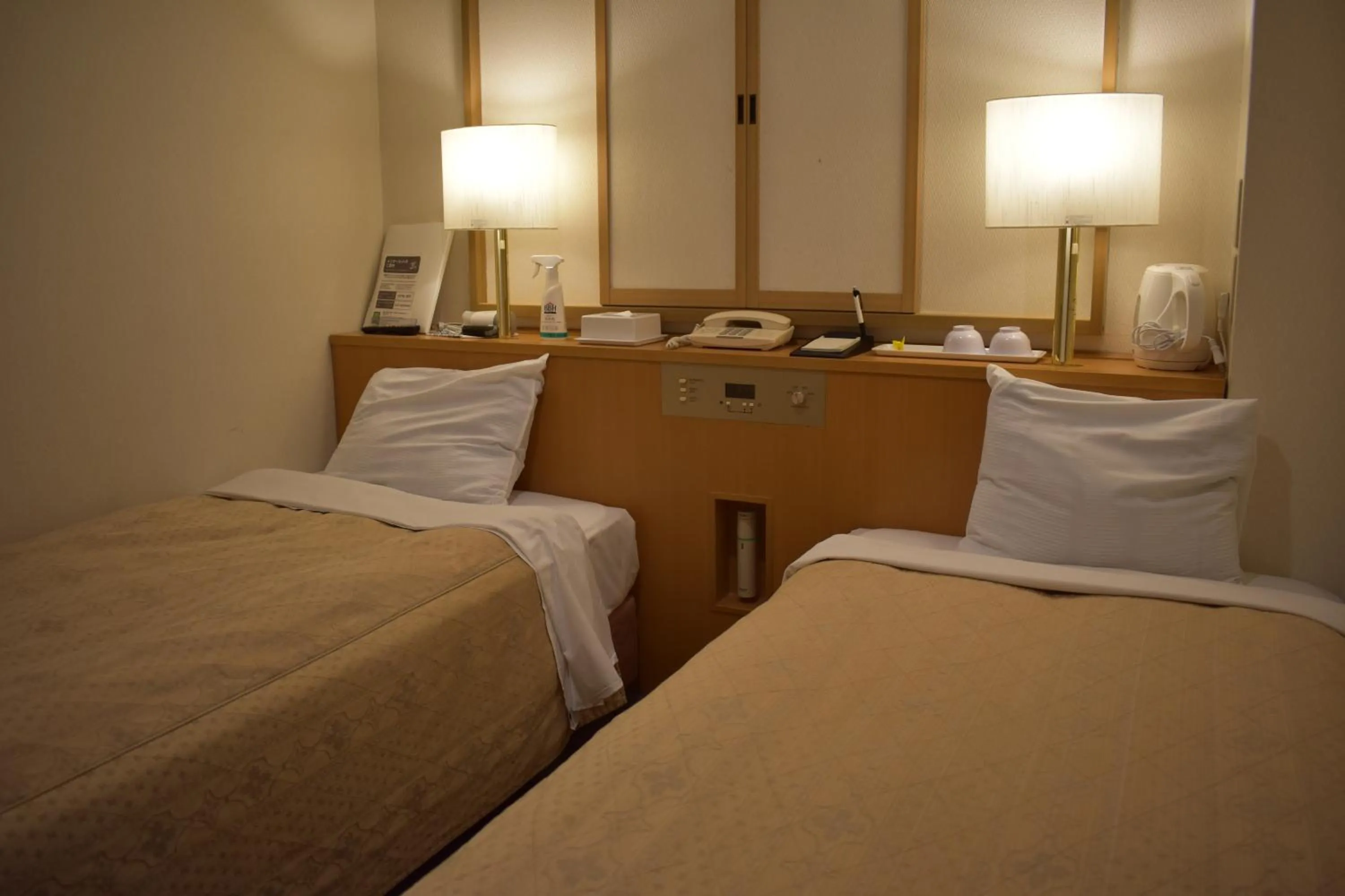 Photo of the whole room, Bed in Hotel Crown Hills Toyokawa