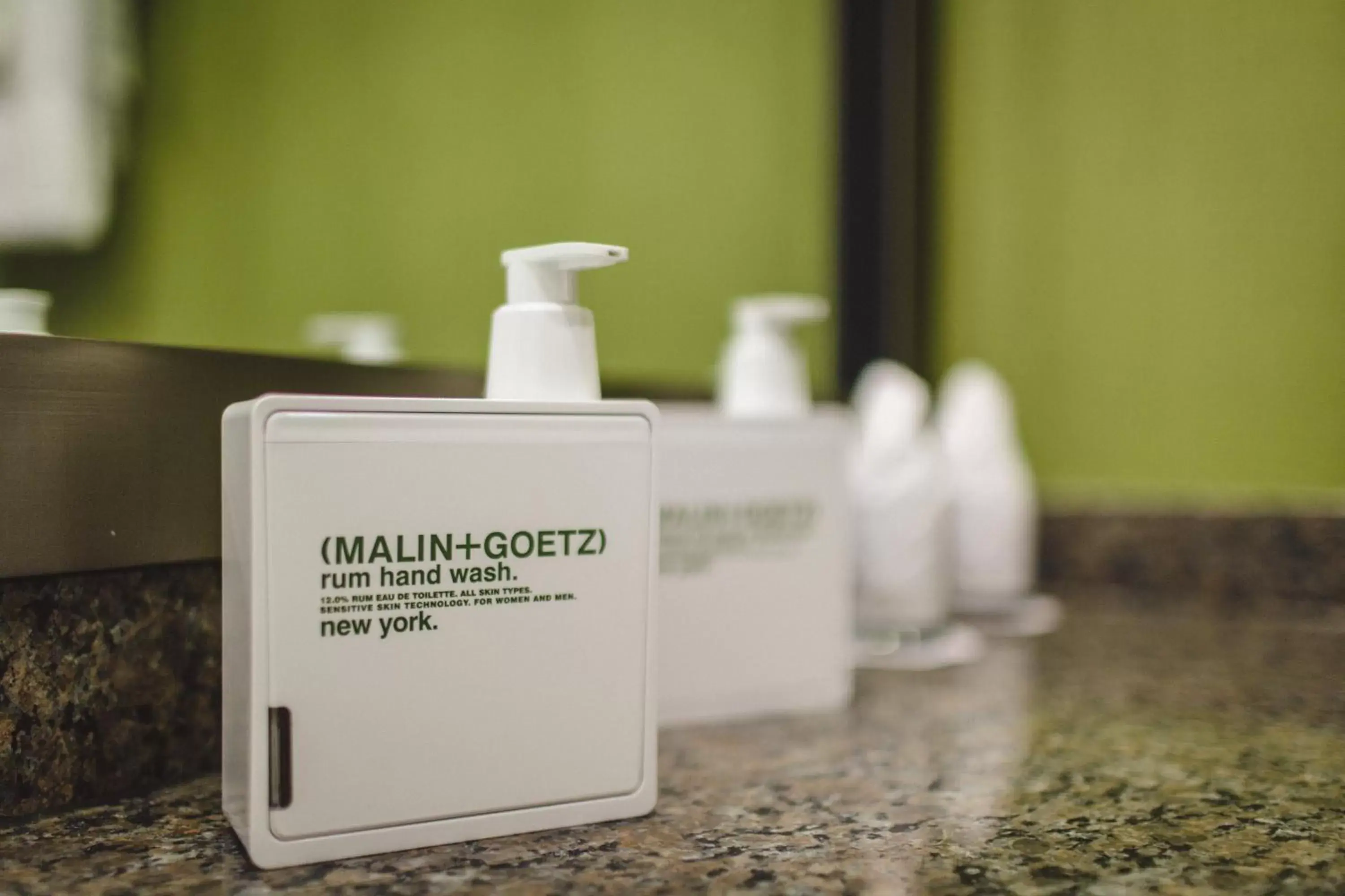 Executive King Studio in Summit Lodge Boutique Hotel Whistler Executive King Studio in Summit Lodge Boutique Hotel Whistler