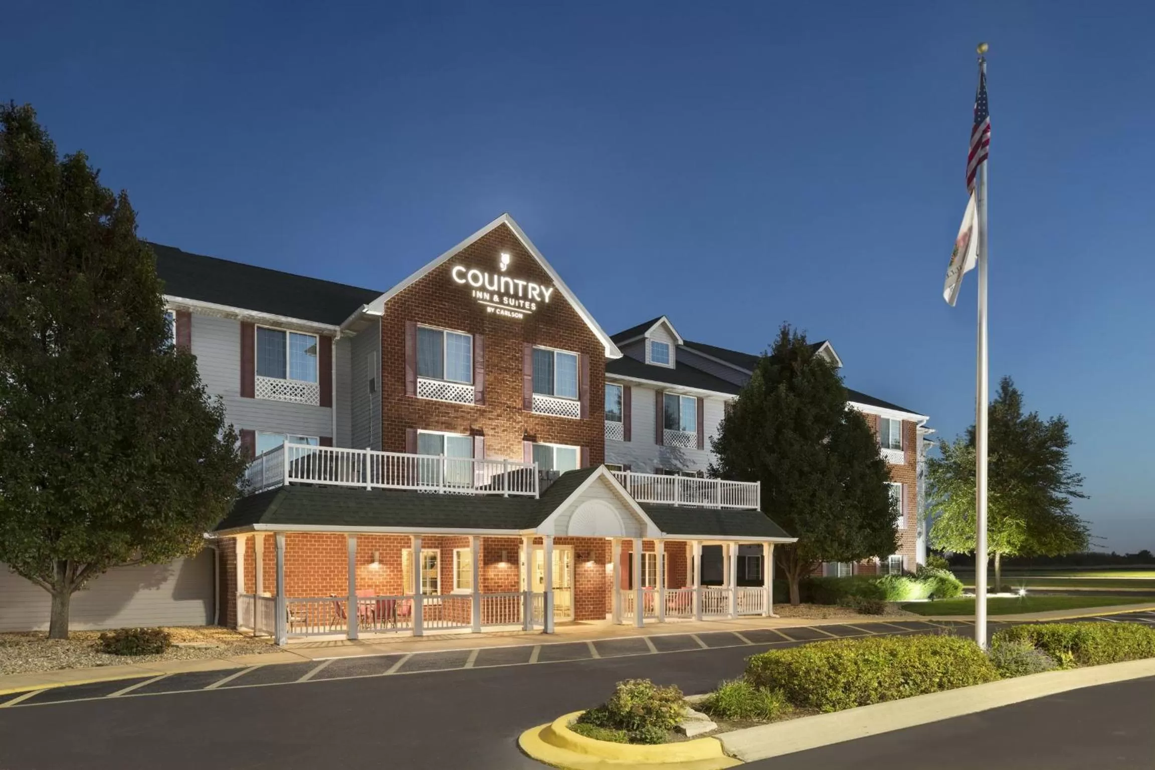 Facade/entrance in Country Inn & Suites by Radisson, Manteno, IL
