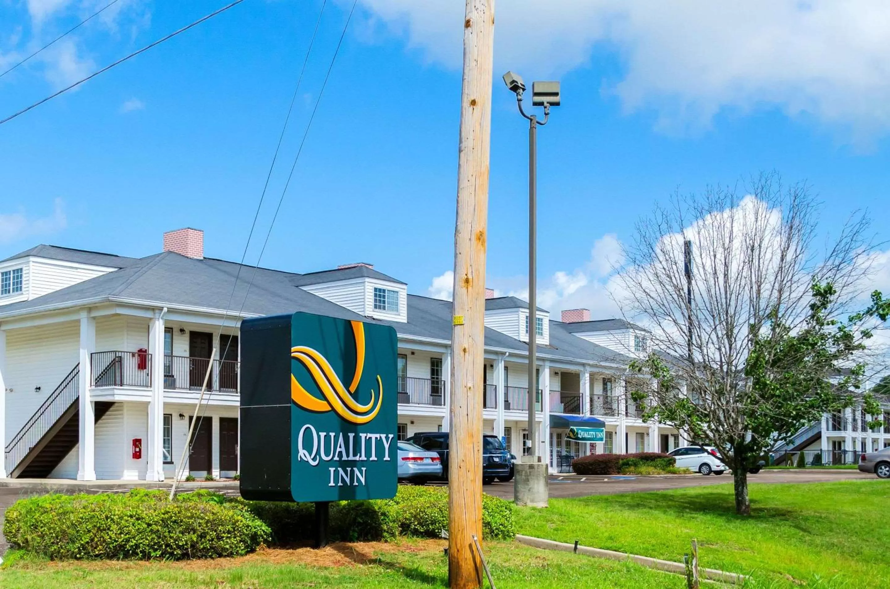 Property building in Quality Inn Vicksburg