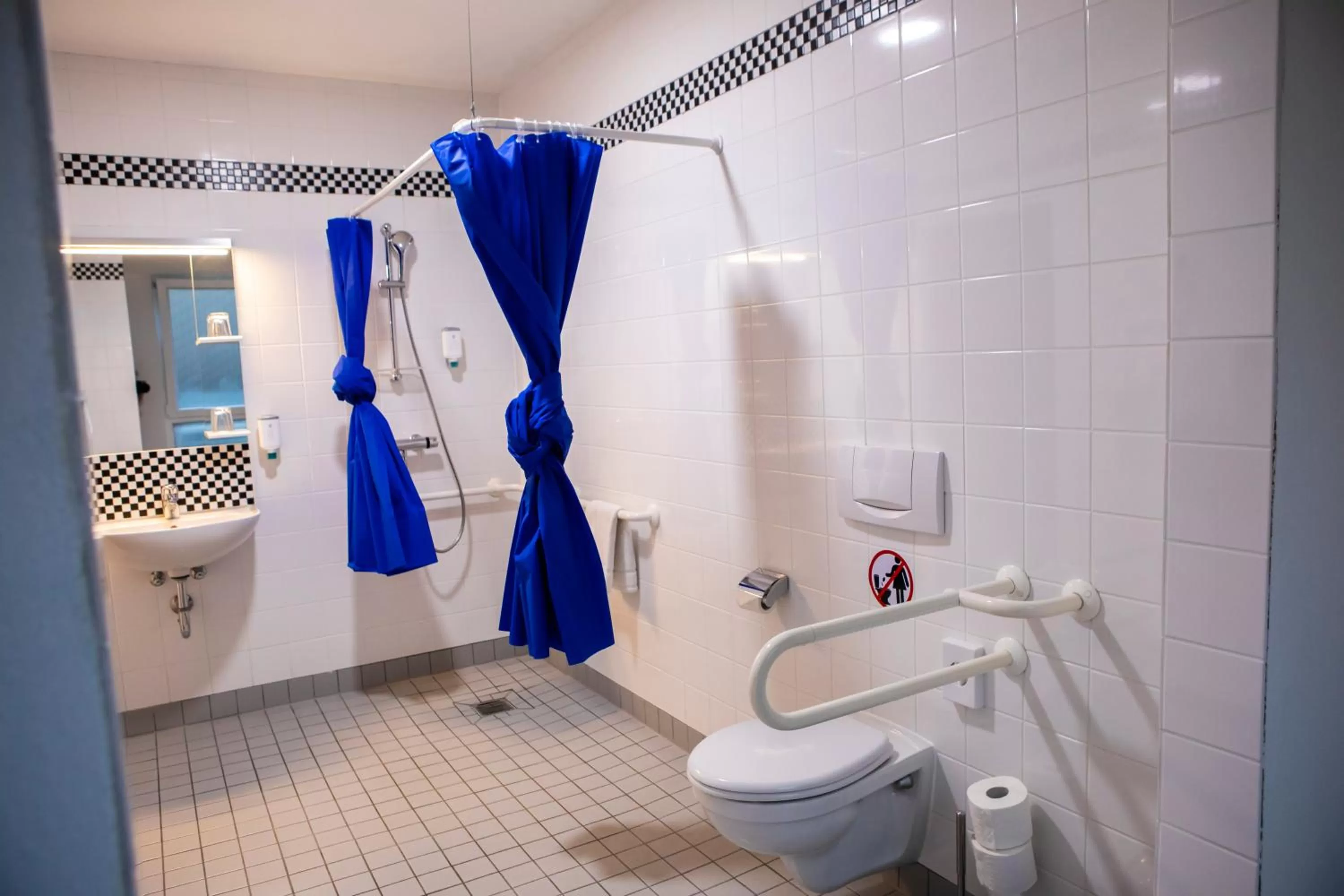 Bathroom in BlnCty Hotel