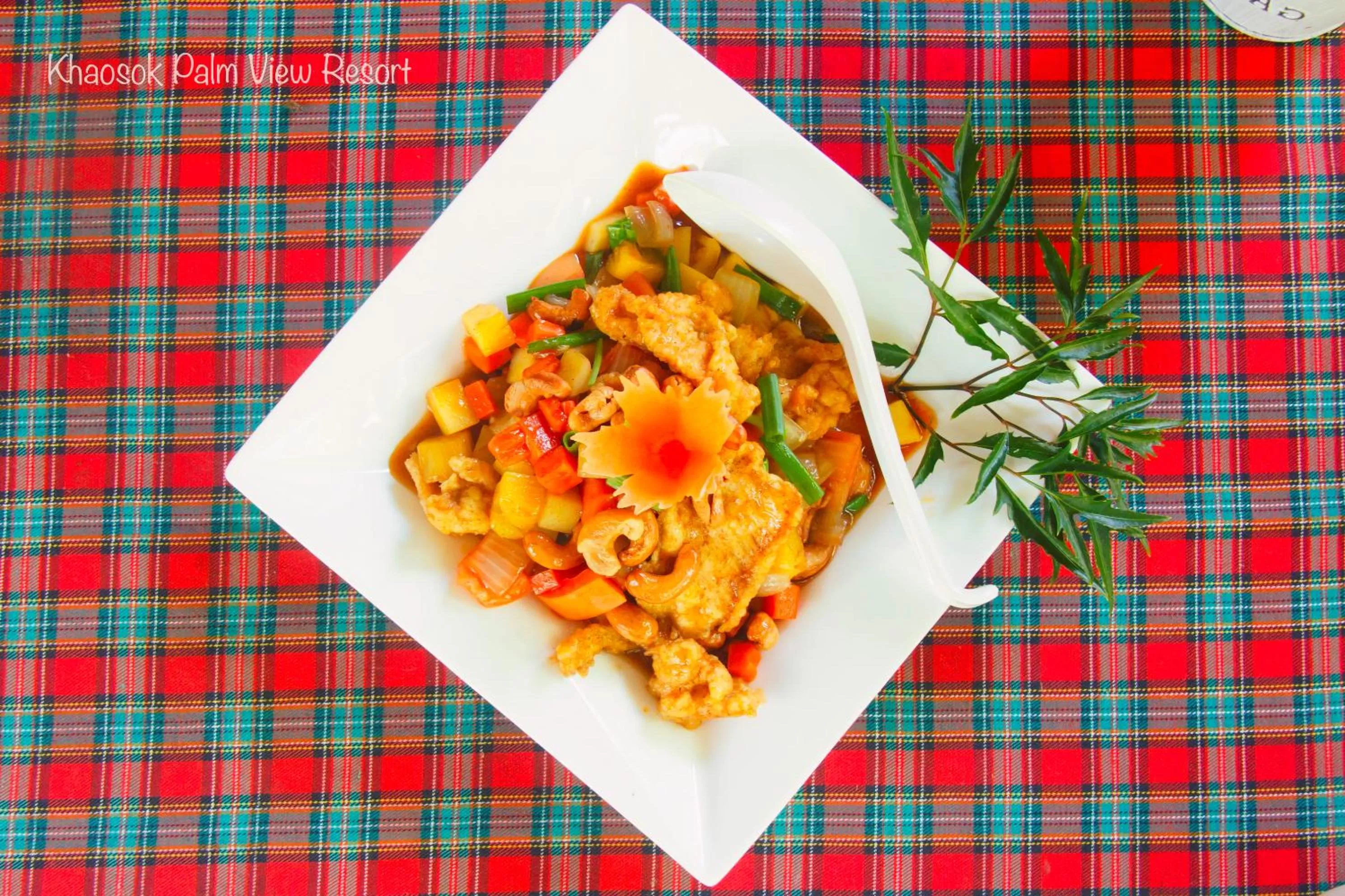 Food in Khao Sok Palmview Resort