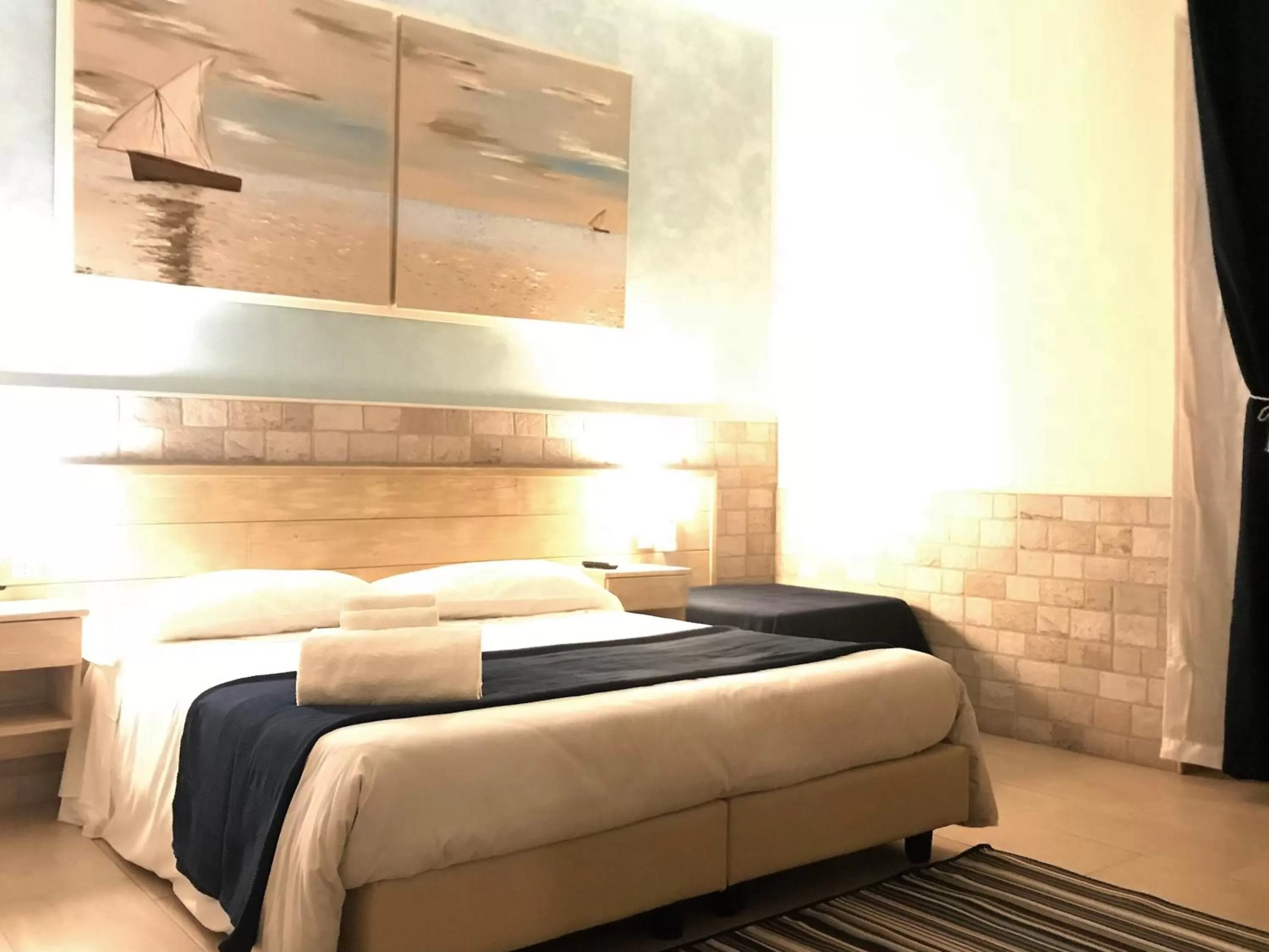 Bed in Fiumicino Airport B&B Deluxe