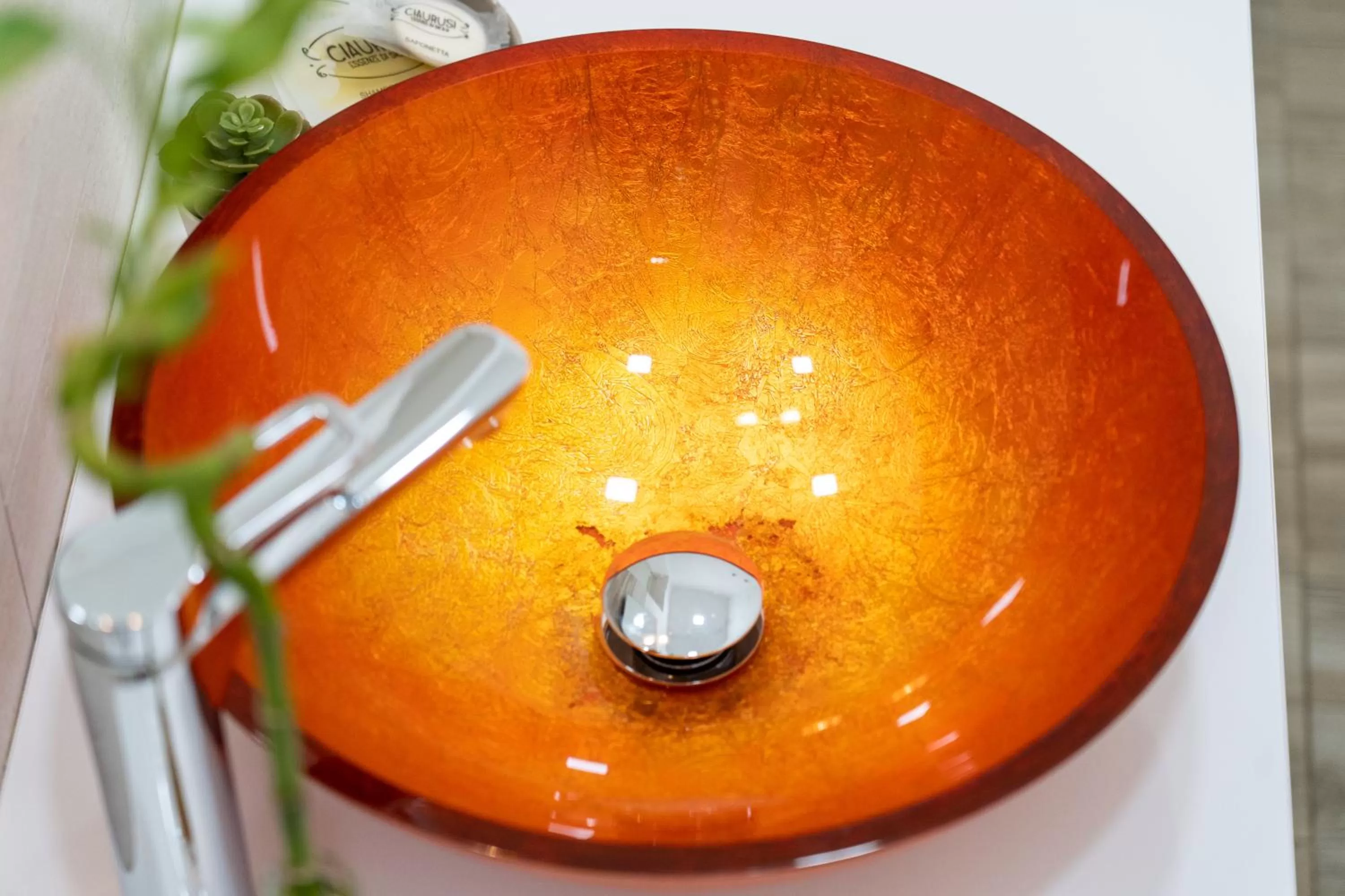 Bathroom in Portosalvo Rooms