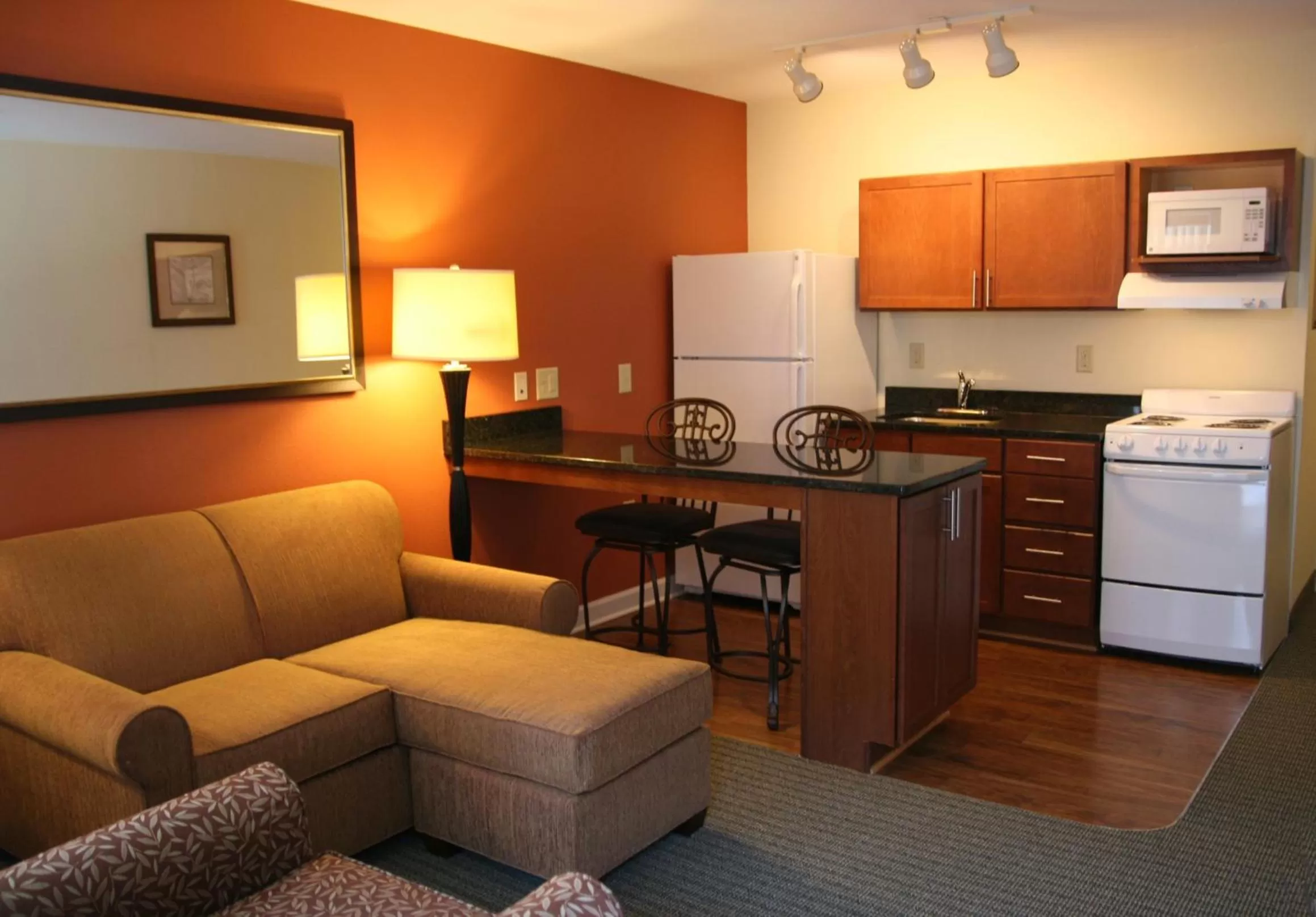 Kitchen or kitchenette in Affordable Suites - Fayetteville/Fort Bragg