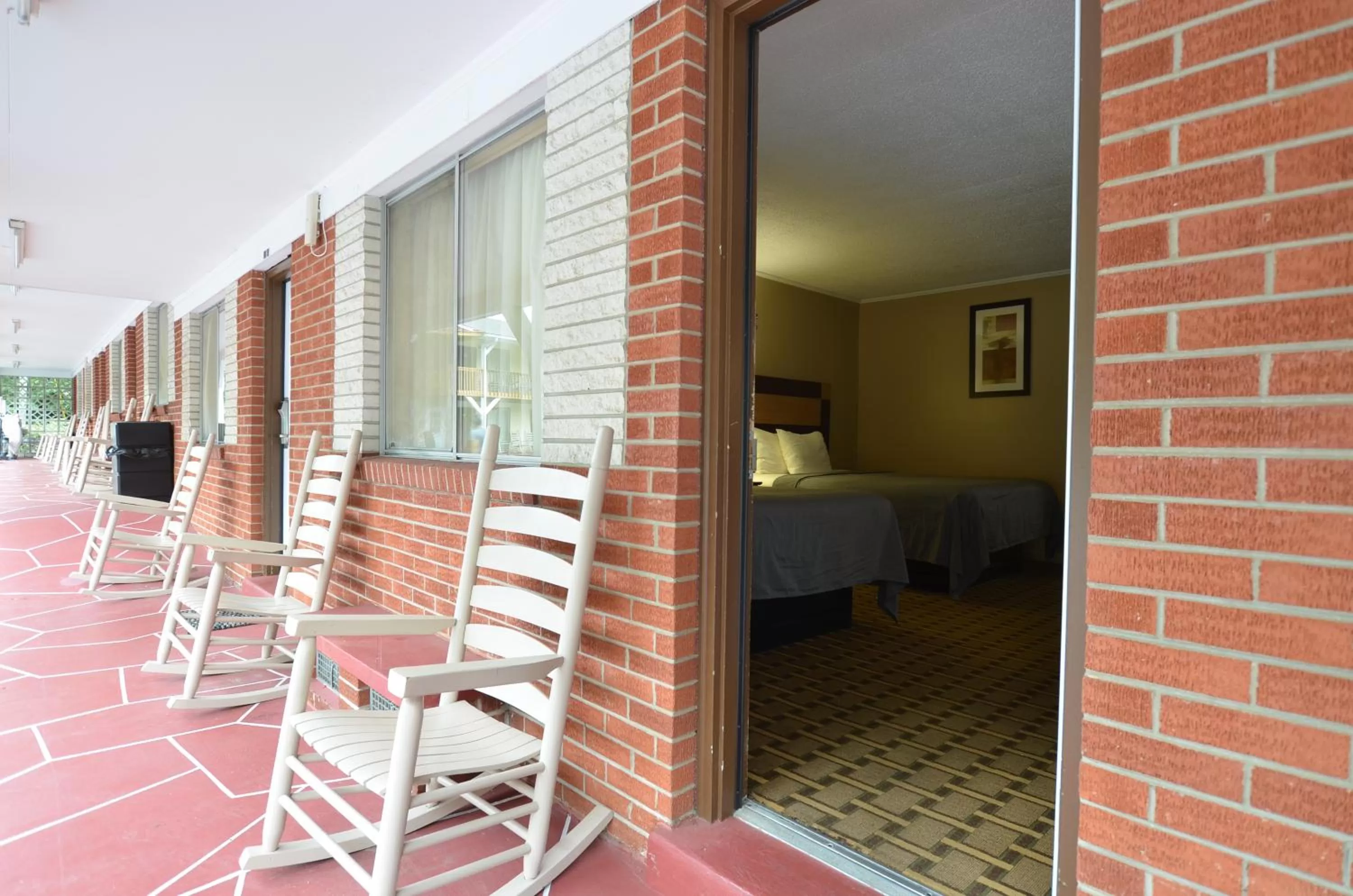 Balcony/Terrace in Travelowes Motel - Maggie Valley