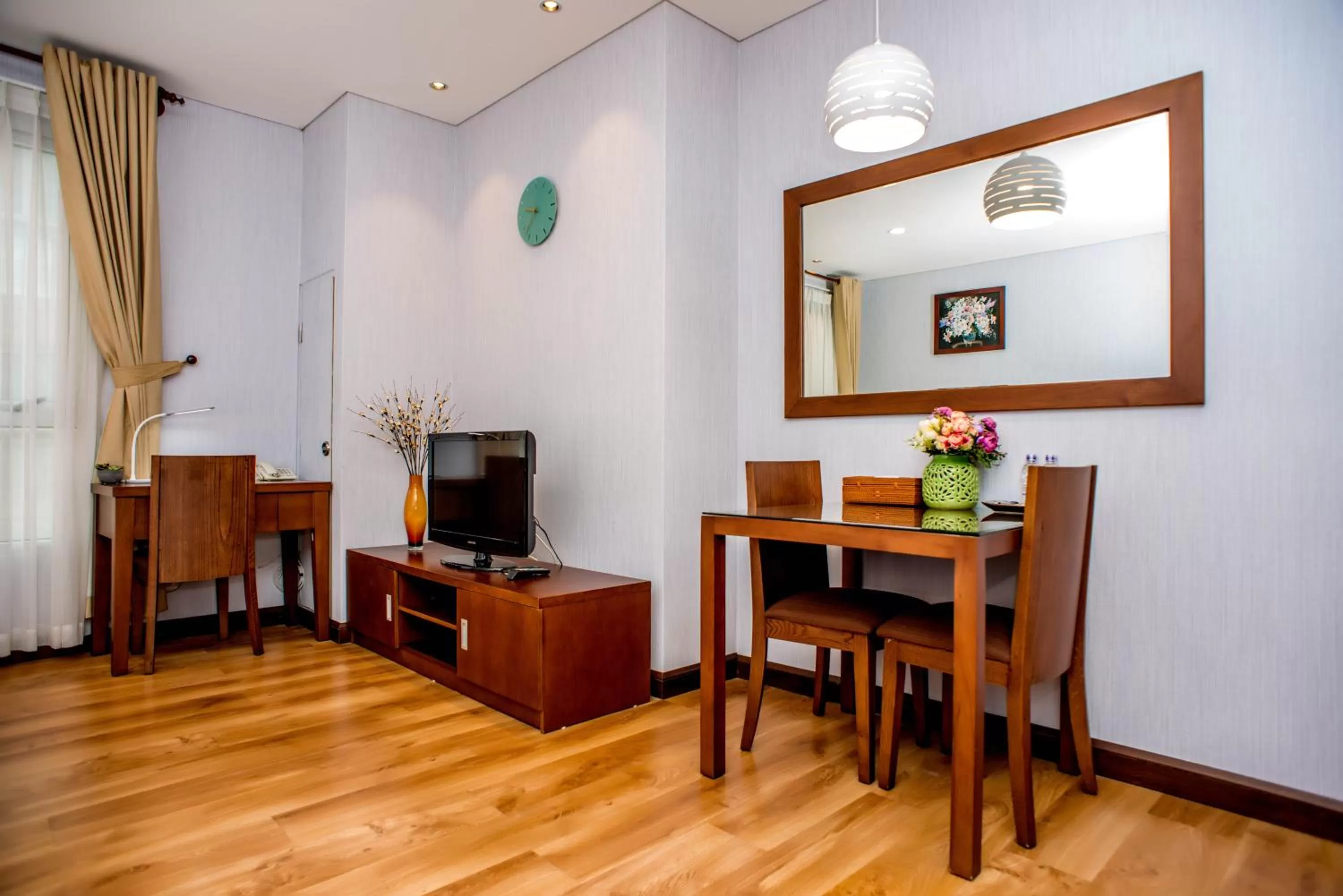 TV and multimedia in Lancaster Ho Chi Minh Serviced Apartment Official
