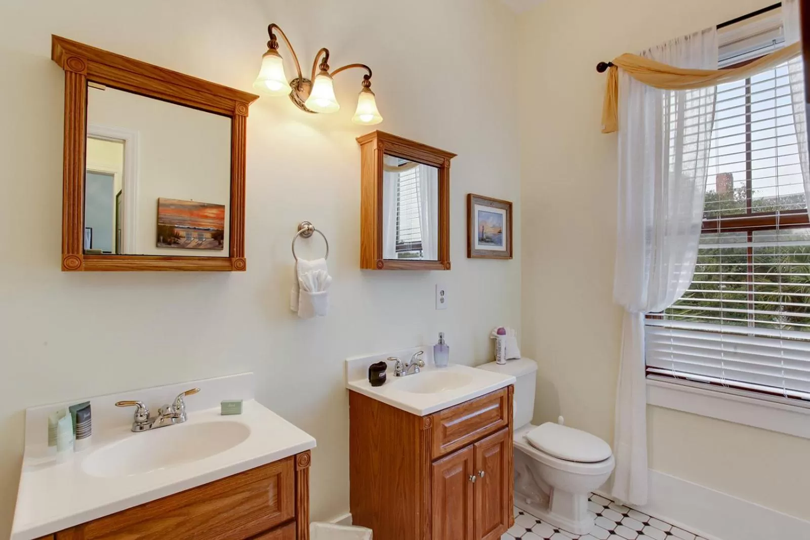 Surf Song Bed & Breakfast