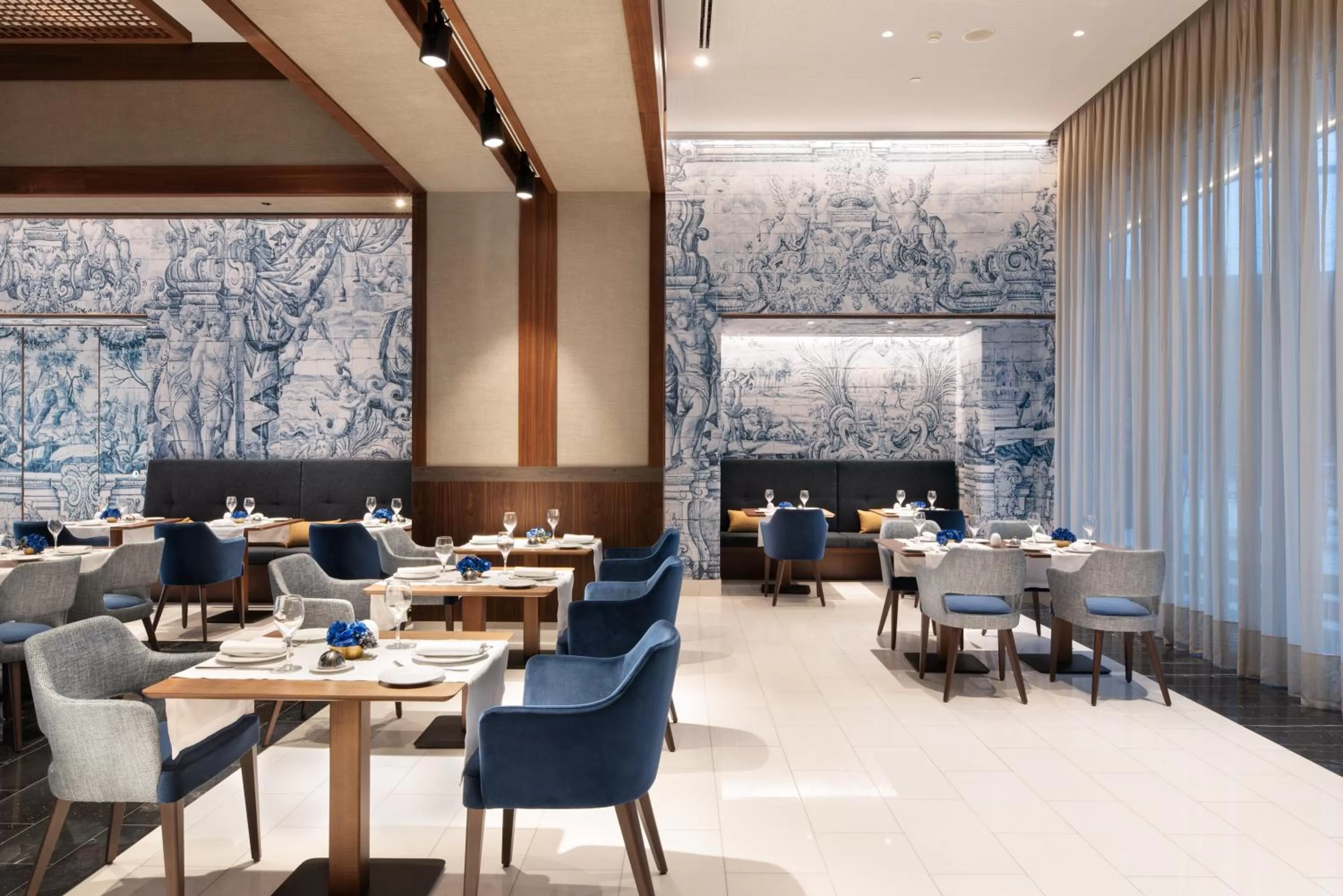 Restaurant/places to eat in Eurostars Universal Lisboa