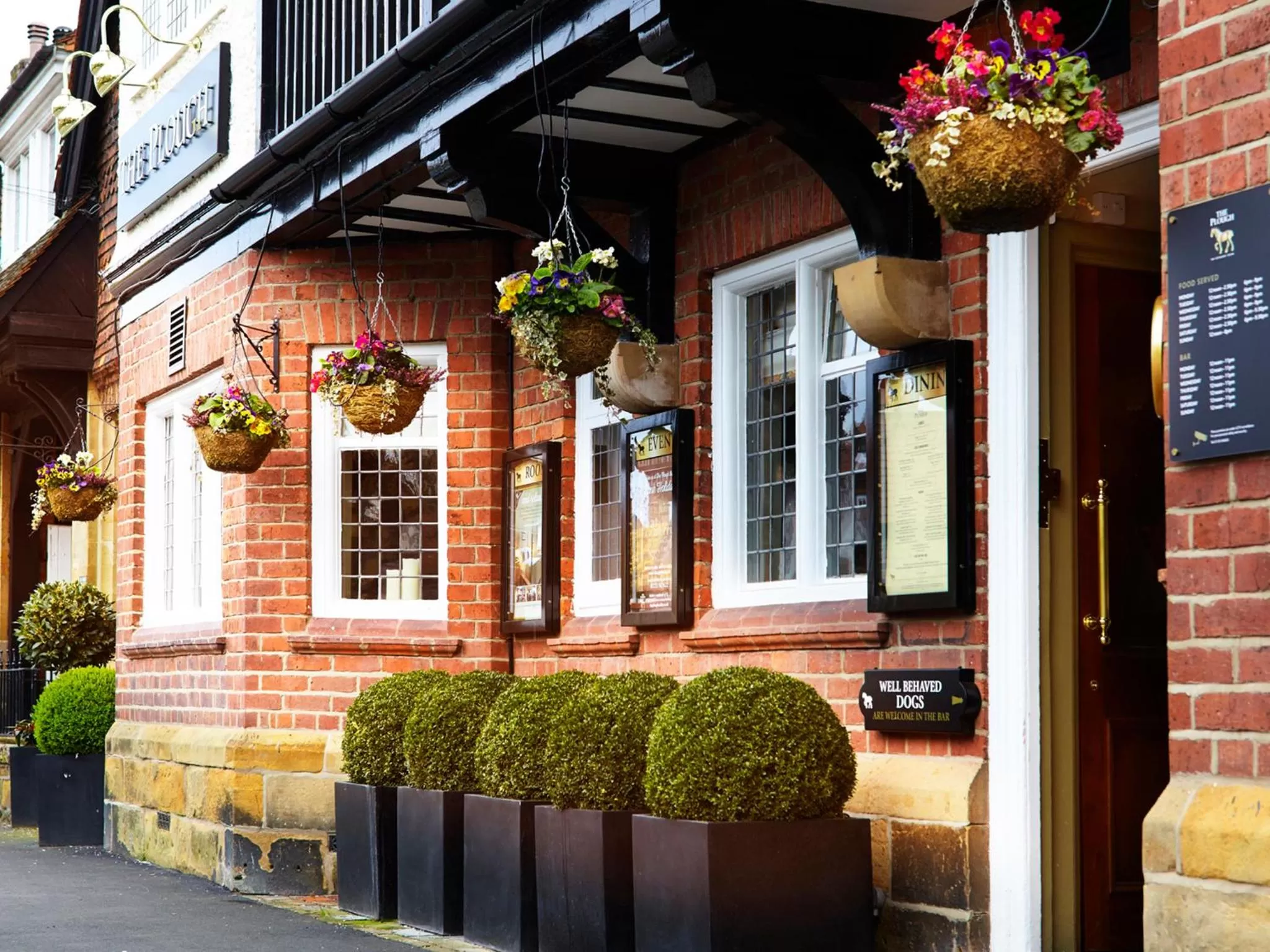 Restaurant/places to eat in The Plough Inn & Cottages