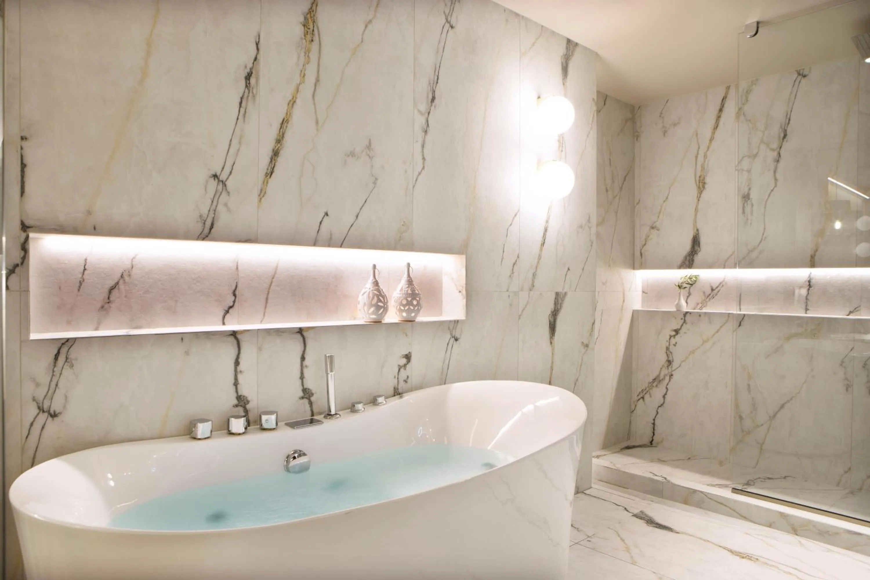 Bath in Wyndham Grand Crete Mirabello Bay