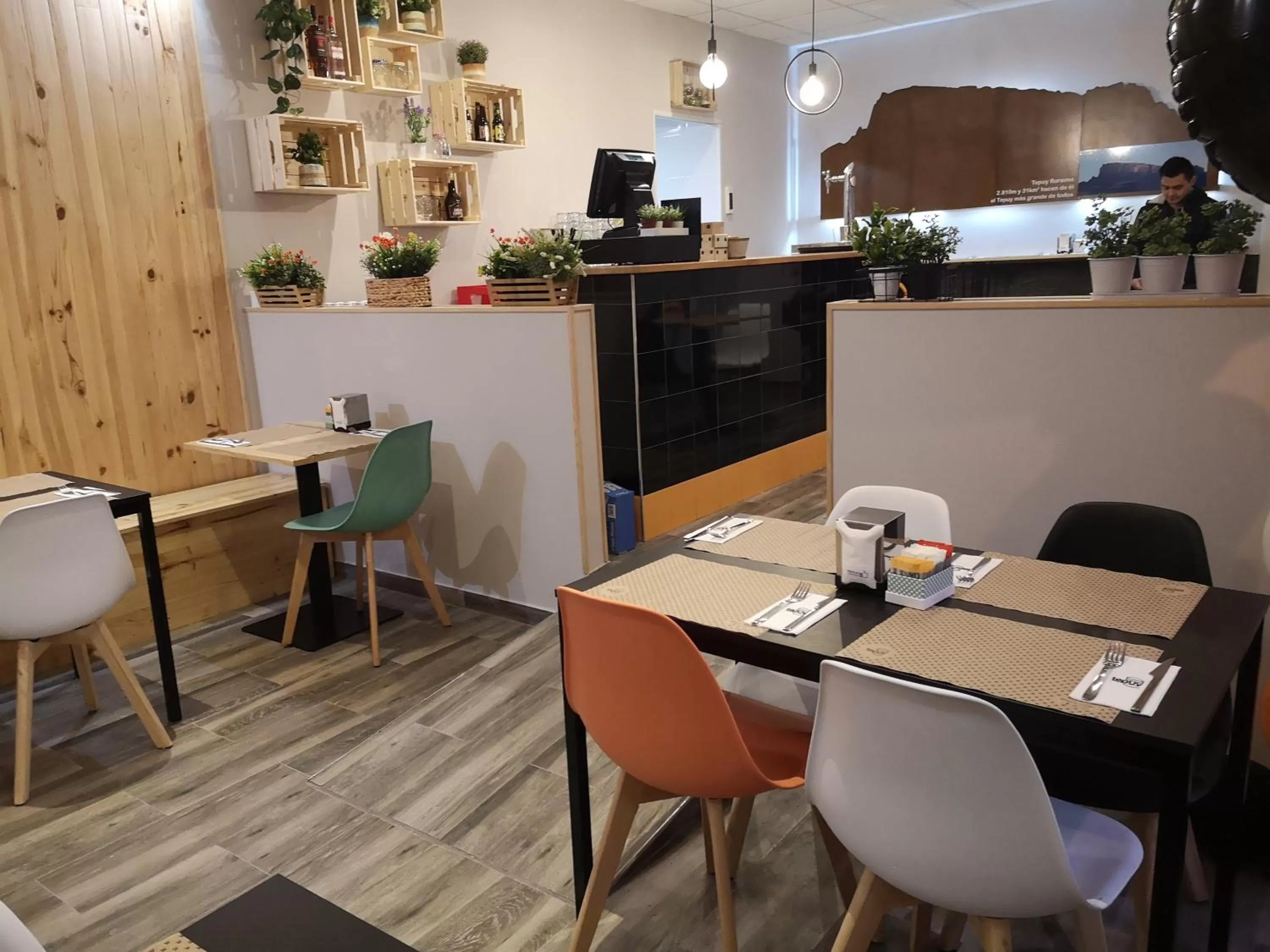 Restaurant/places to eat in Alicante Center Apart