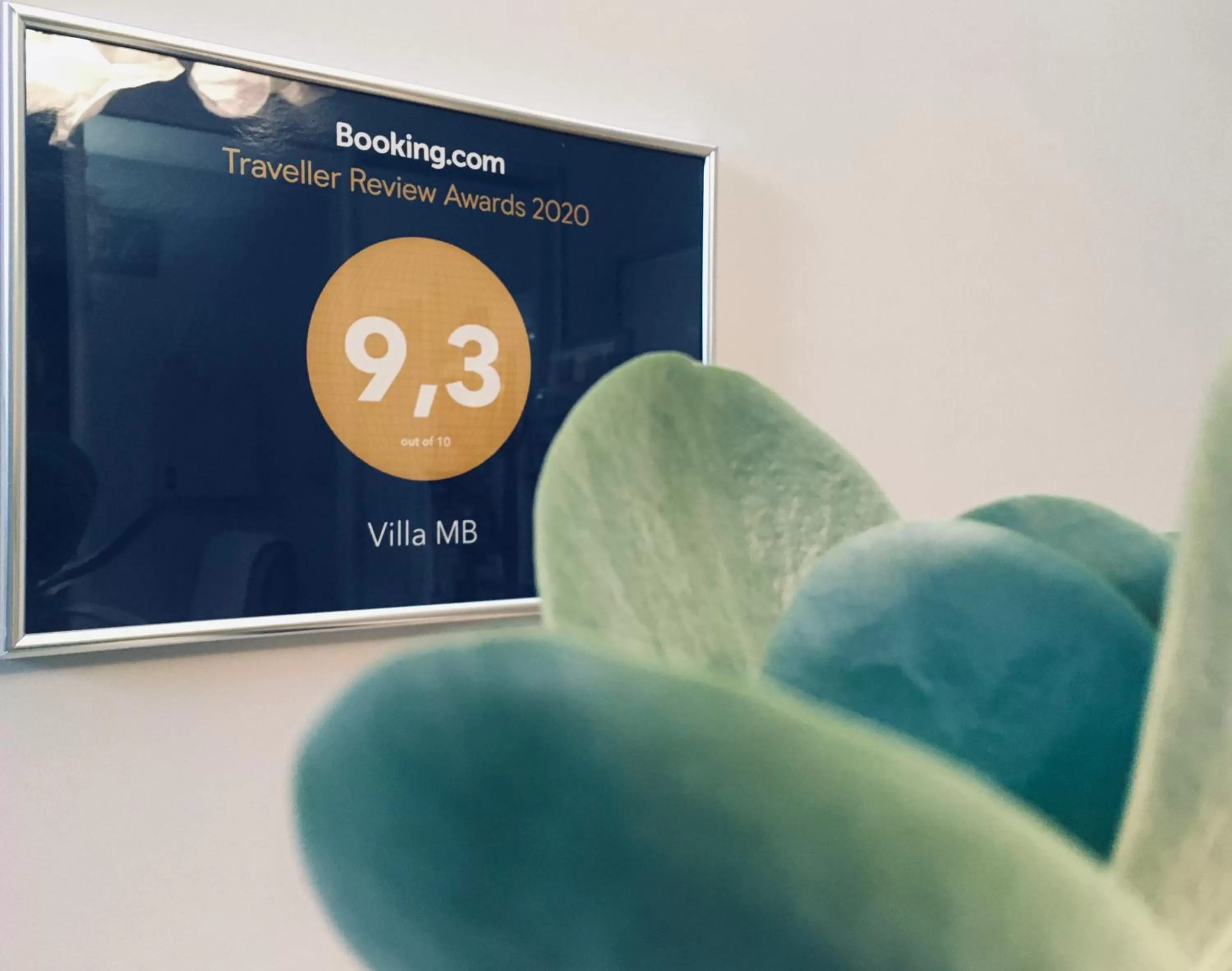 Certificate/Award in Villa MB