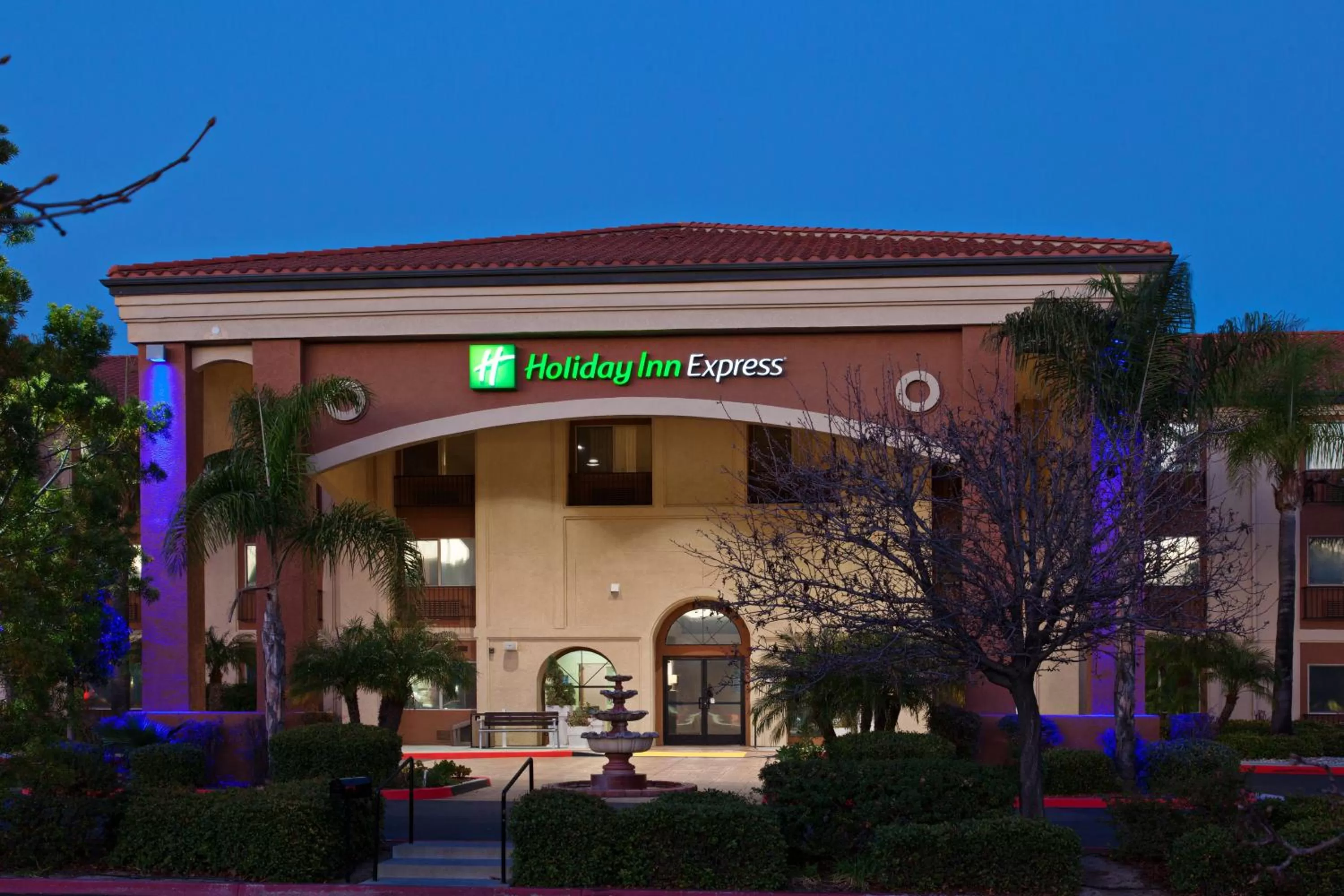 Property building in Holiday Inn Express Temecula by IHG