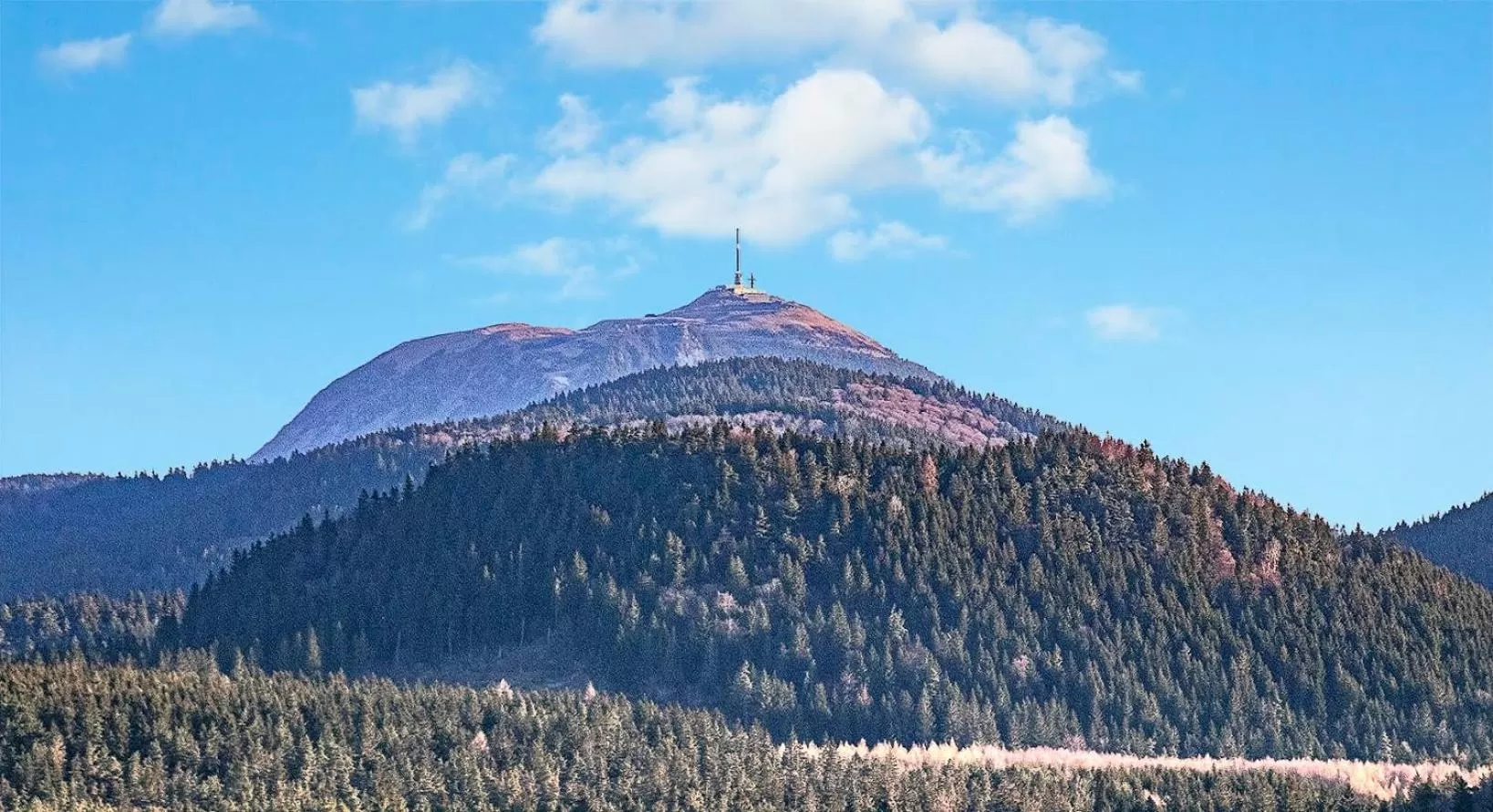 Natural landscape in Le CESAR HOTEL