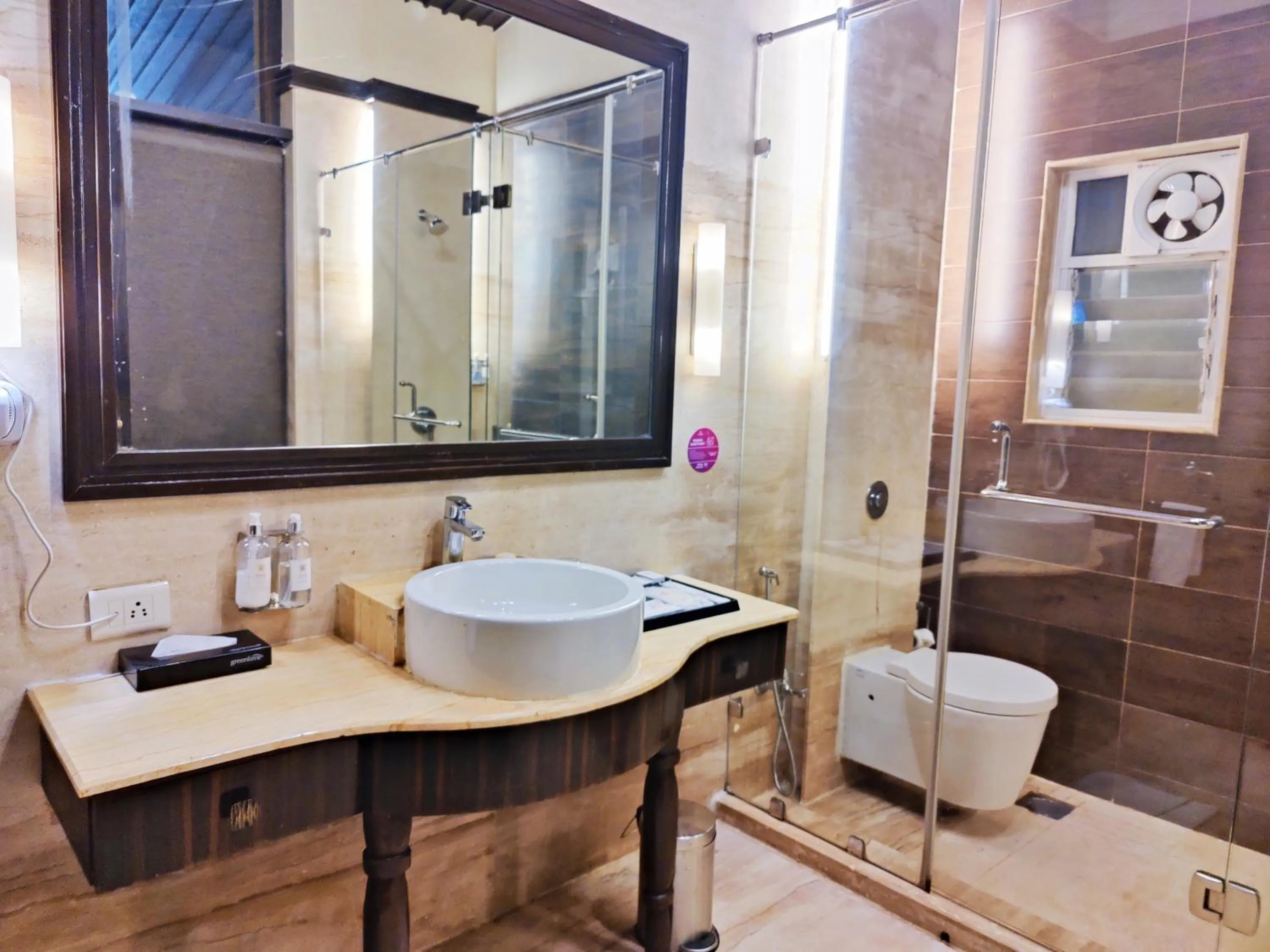 Bathroom in Regenta MPG Club Mahabaleshwar