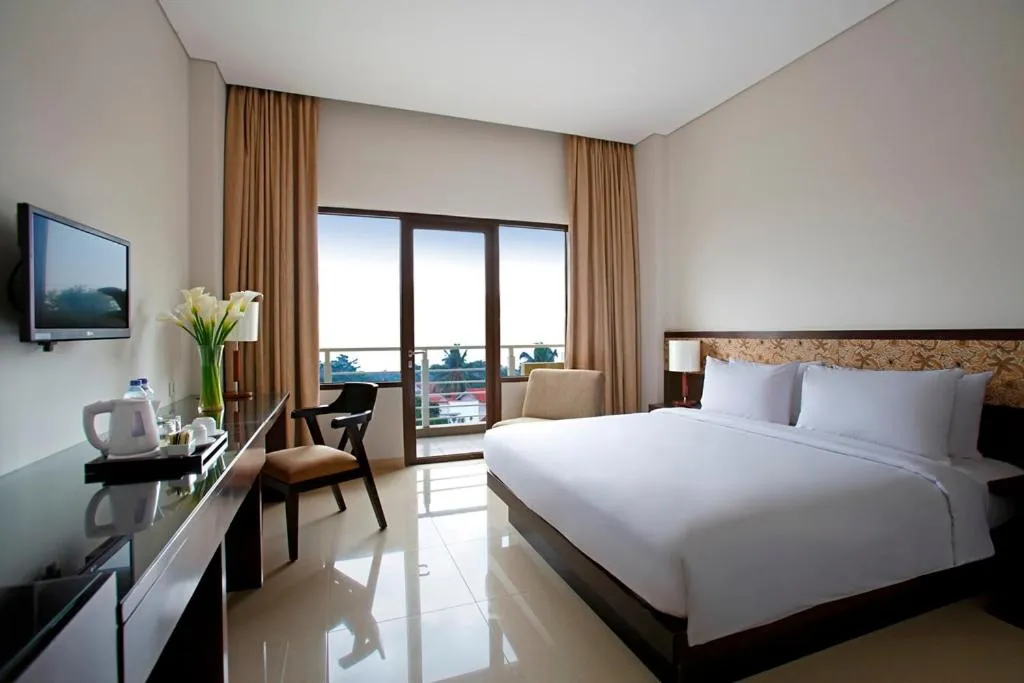 Bedroom, Bed in Hotel Surya Yudha Purwokerto