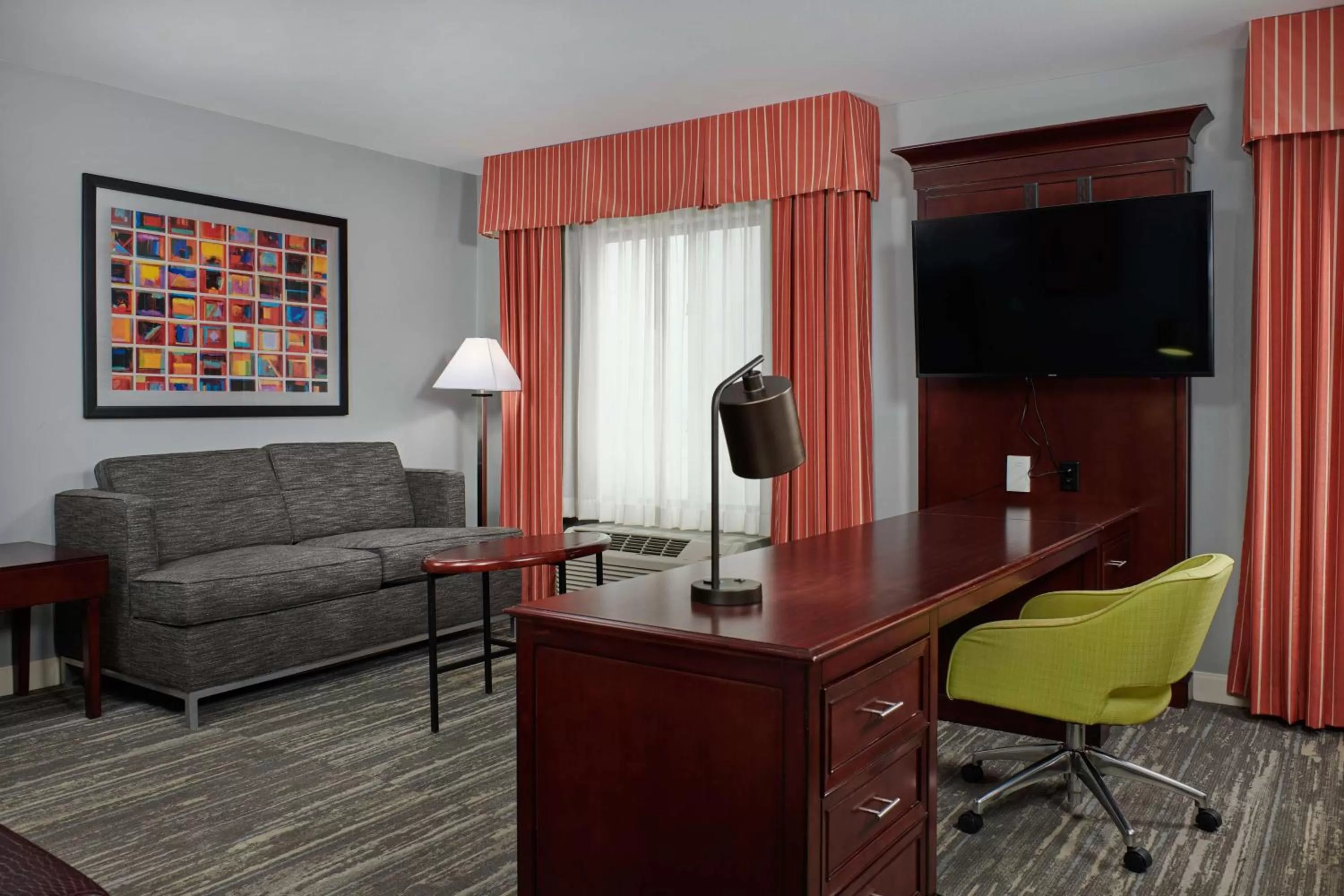 Bedroom in Hampton Inn & Suites Denver/Highlands Ranch