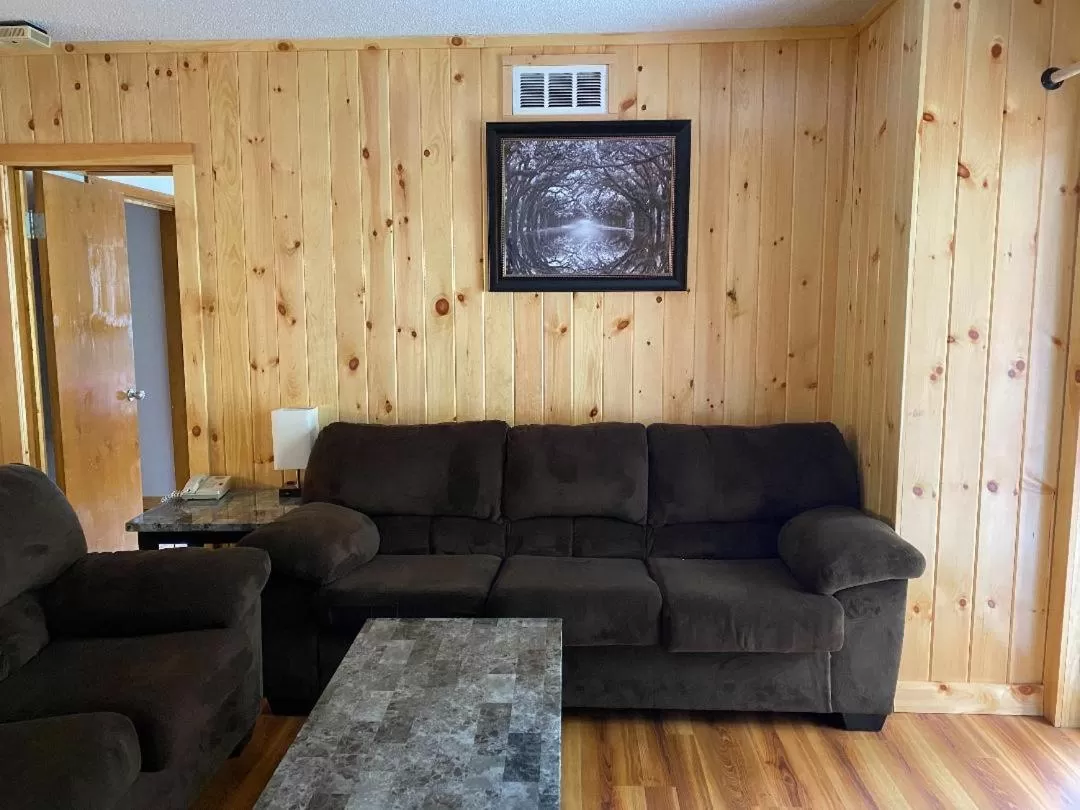 Zoders Inn and Suites