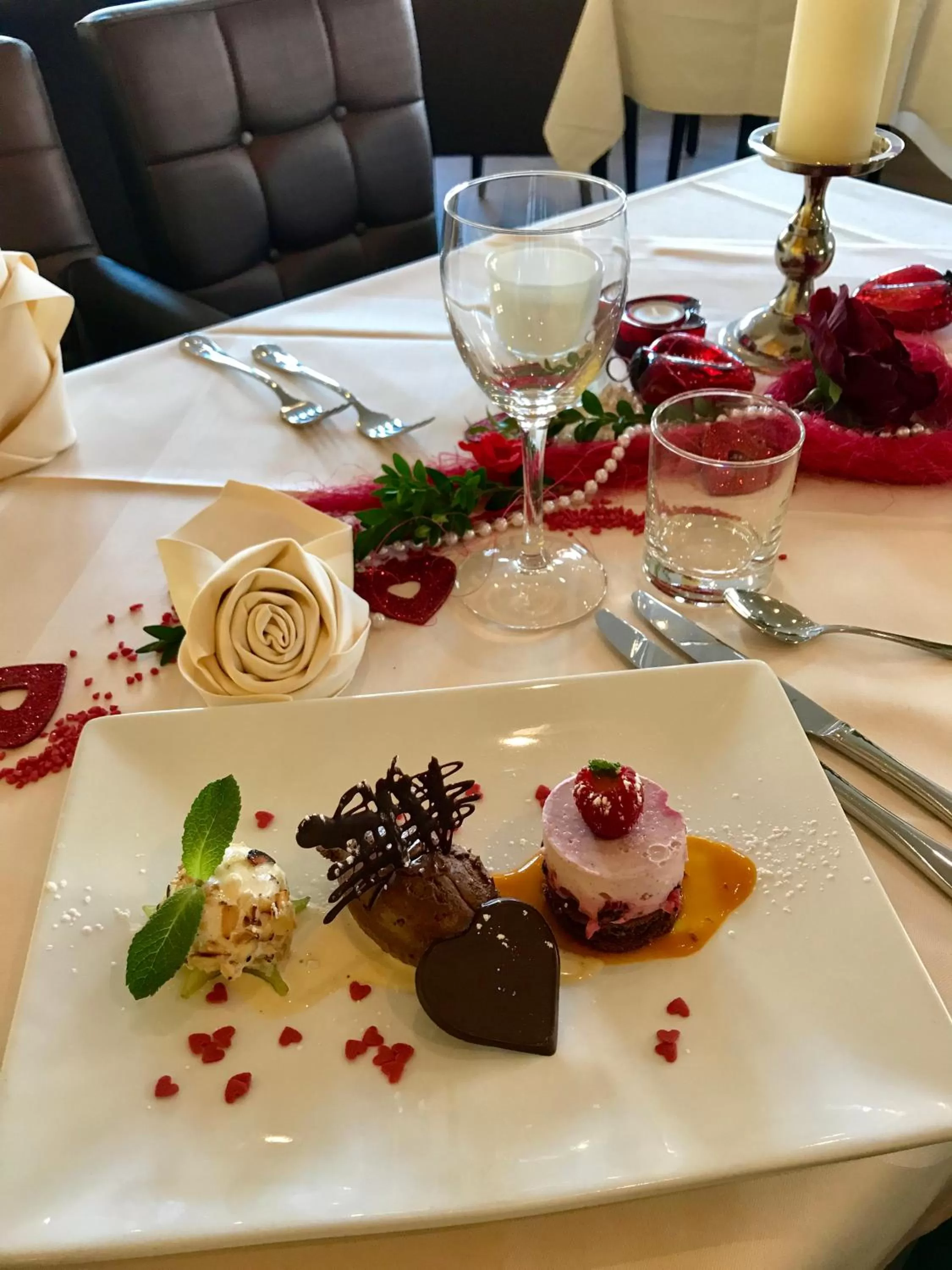 Food and drinks in Boutique Hotel Goldene Henne