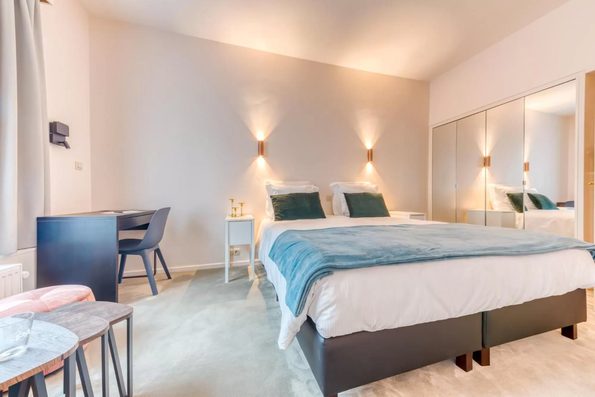 Bed in Hôtel Imperi'Ale