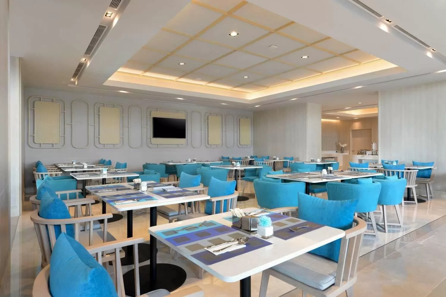 Swimming pool in Centre Point Hotel Terminal21 Korat