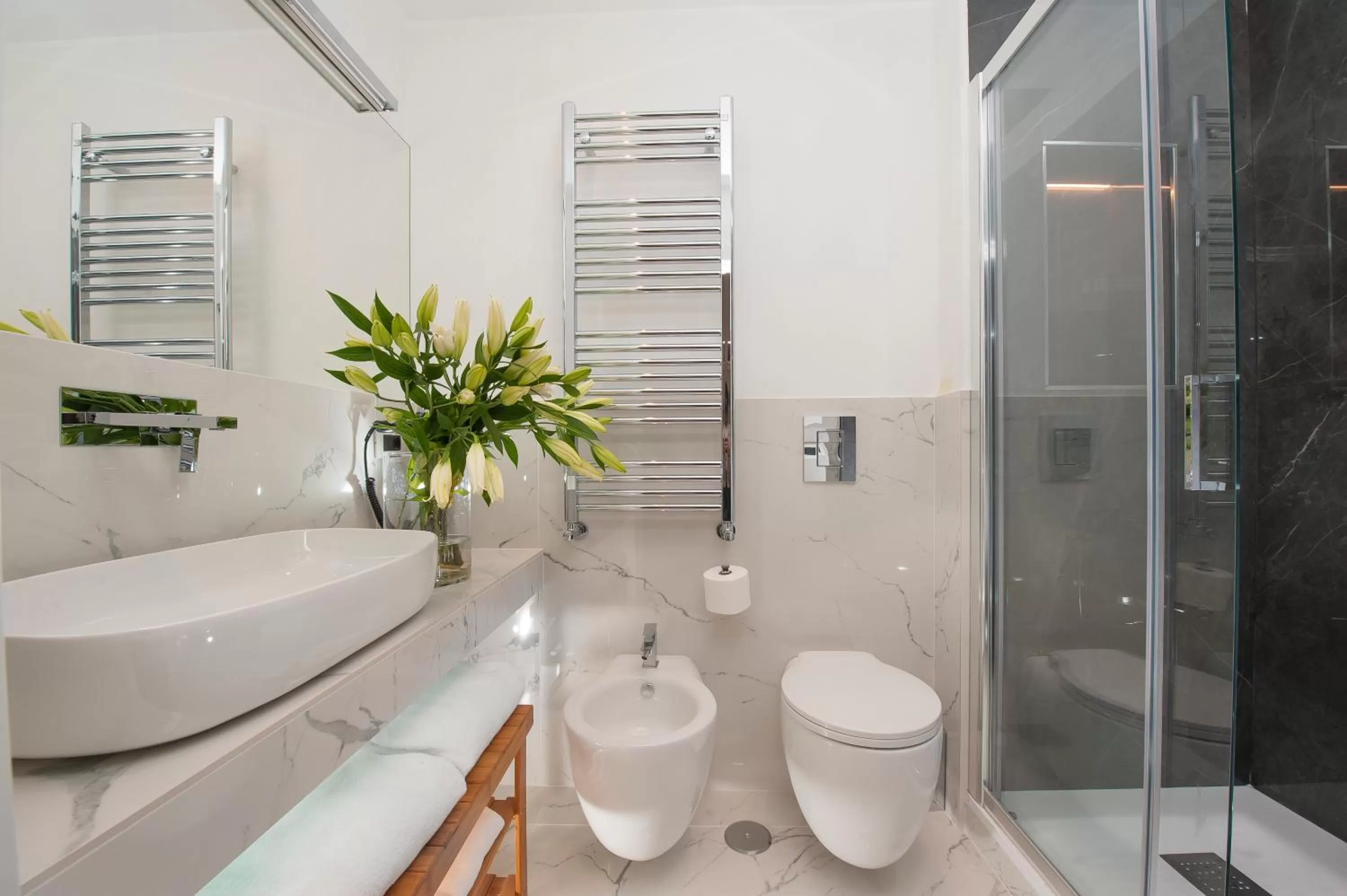 Shower in Argentina Residenza Style Hotel