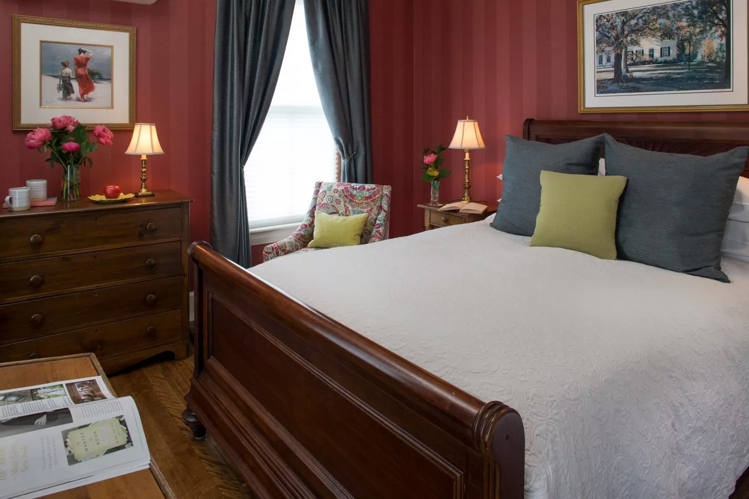 Bed in Jackson House Inn