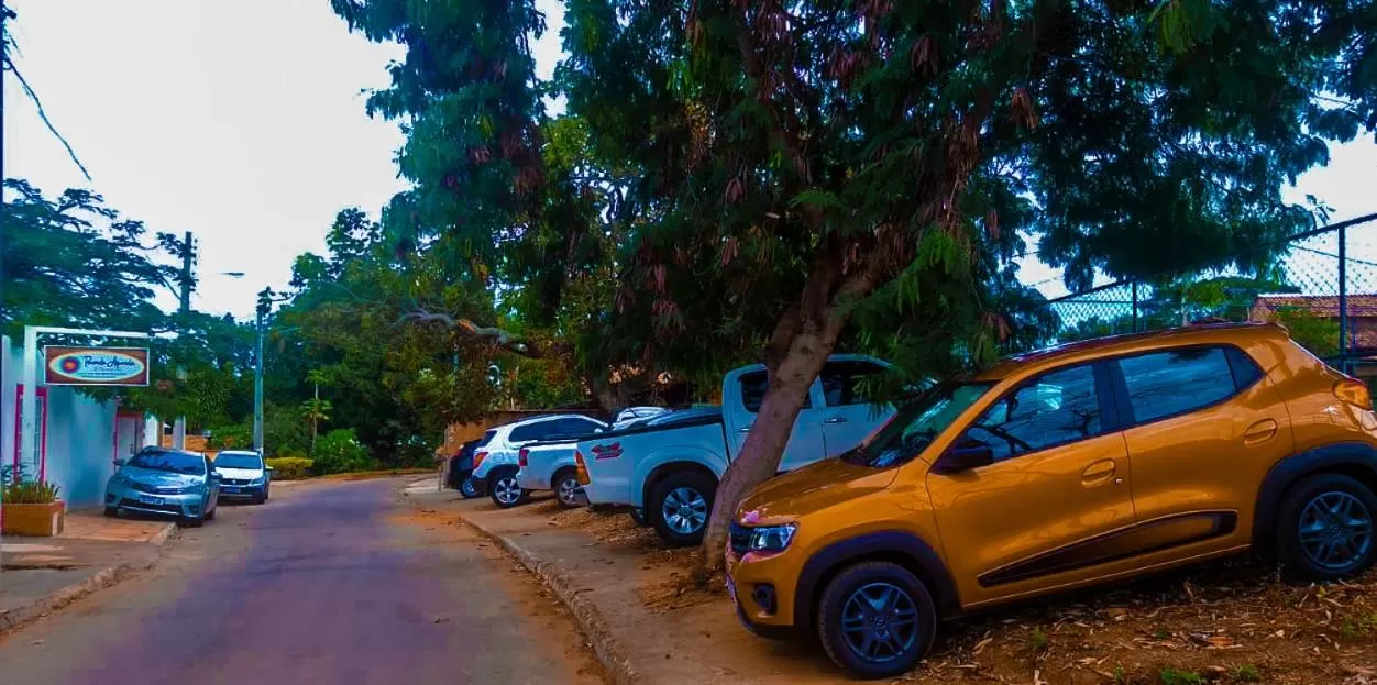 Parking in Pousada Aquarela Pirenopolis