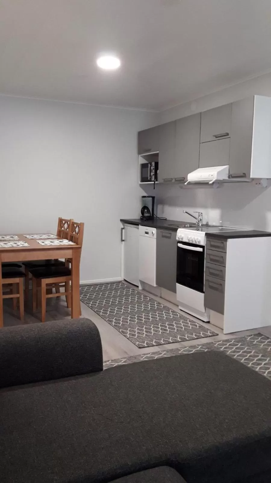 Kitchen/Kitchenette in Karemajat Panorama hotel