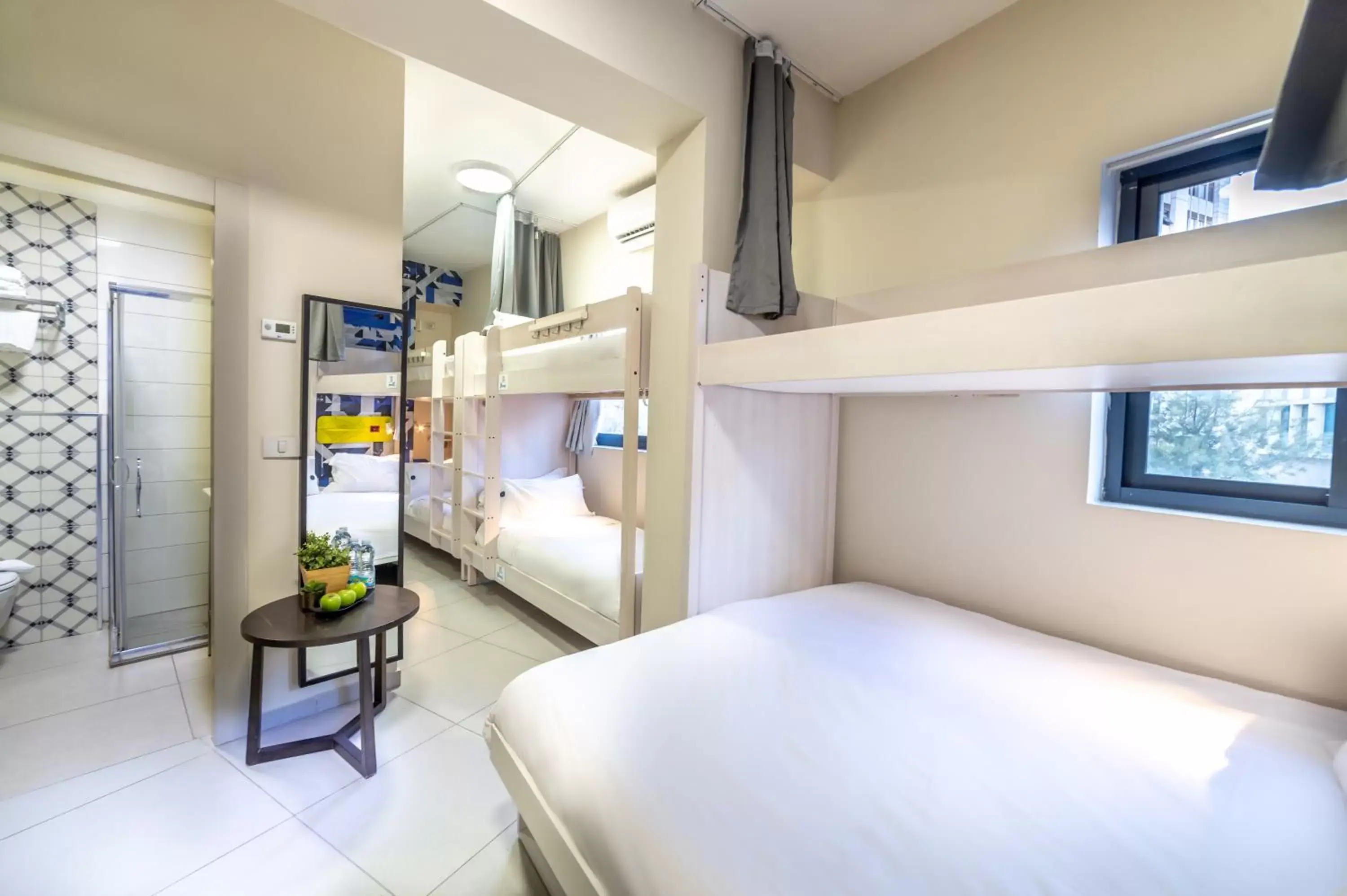 Large Family Room (2 Adults + 4 Children) in Stay Inn Hotel Jerusalem Large Family Room (2 Adults + 4 Children) in Stay Inn Hotel Jerusalem