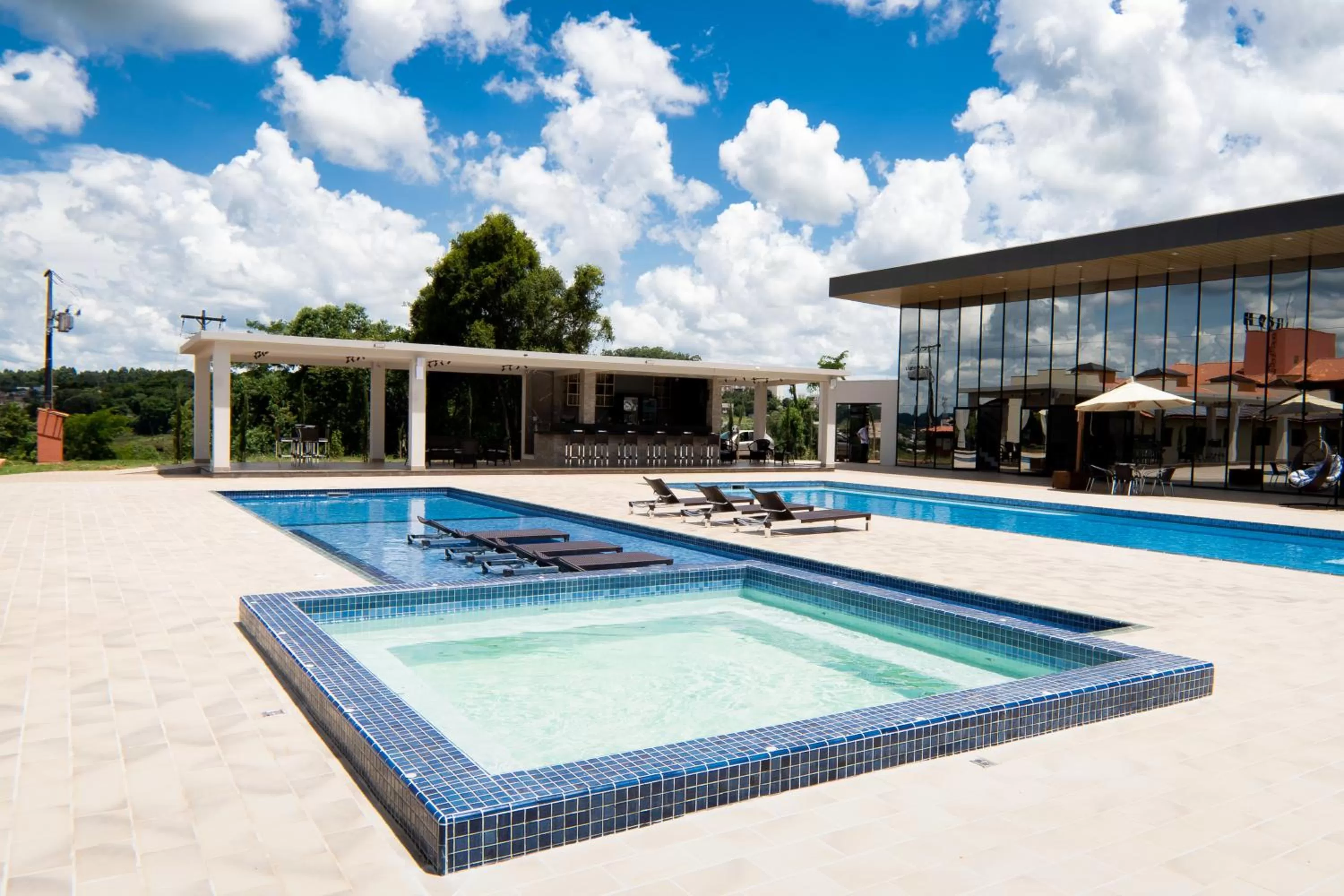 Swimming pool in Hotel Lago Dourado