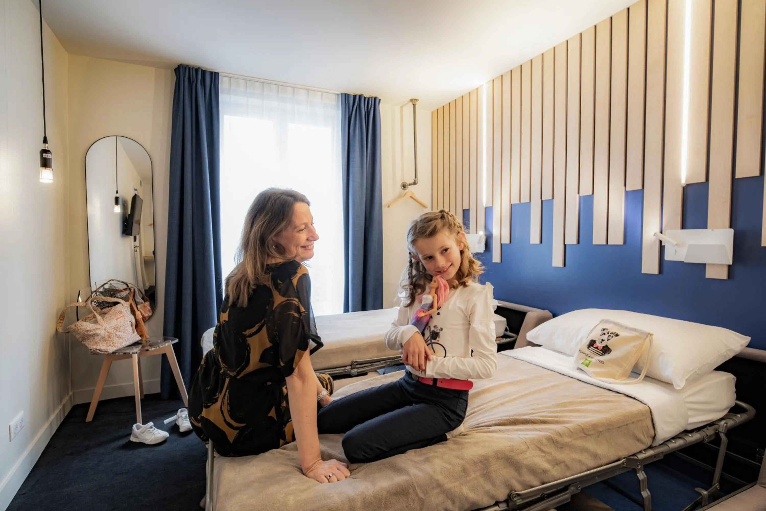 children in ibis Styles Paris Opera Lafayette