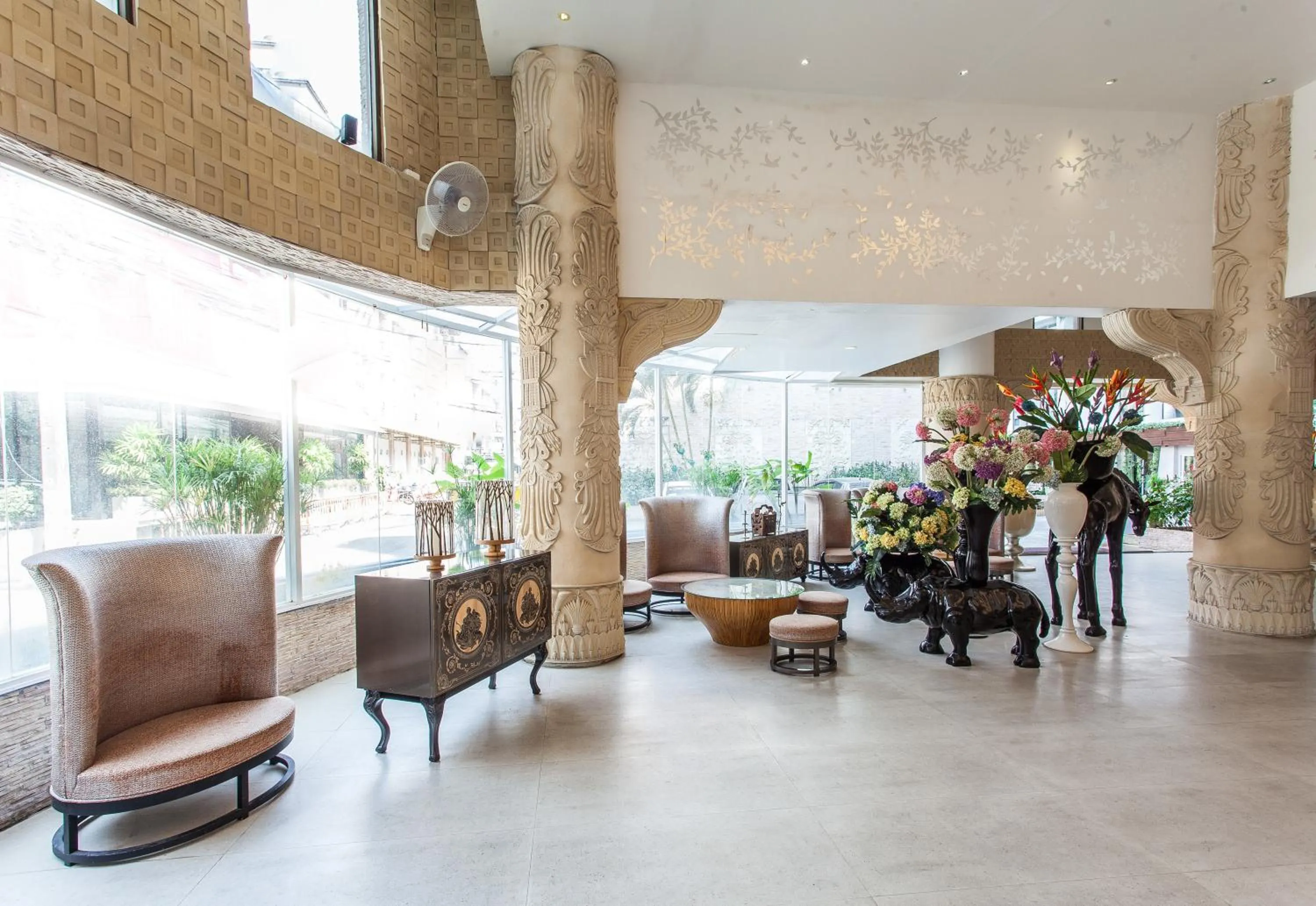 Lobby or reception in Patong Heritage Hotel Phuket - SHA Extra Plus