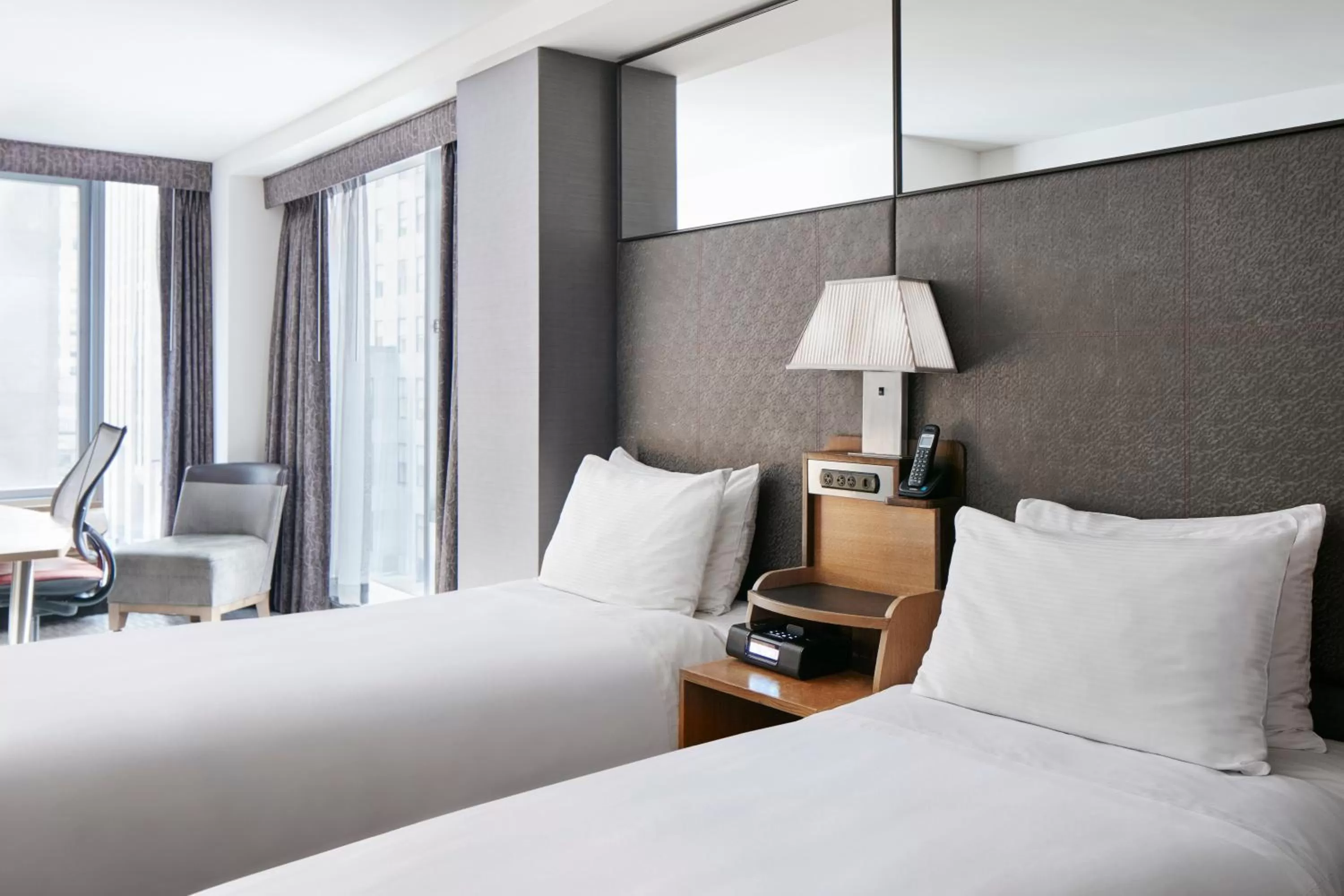 Photo of the whole room, Bed in The Jewel Hotel, New York