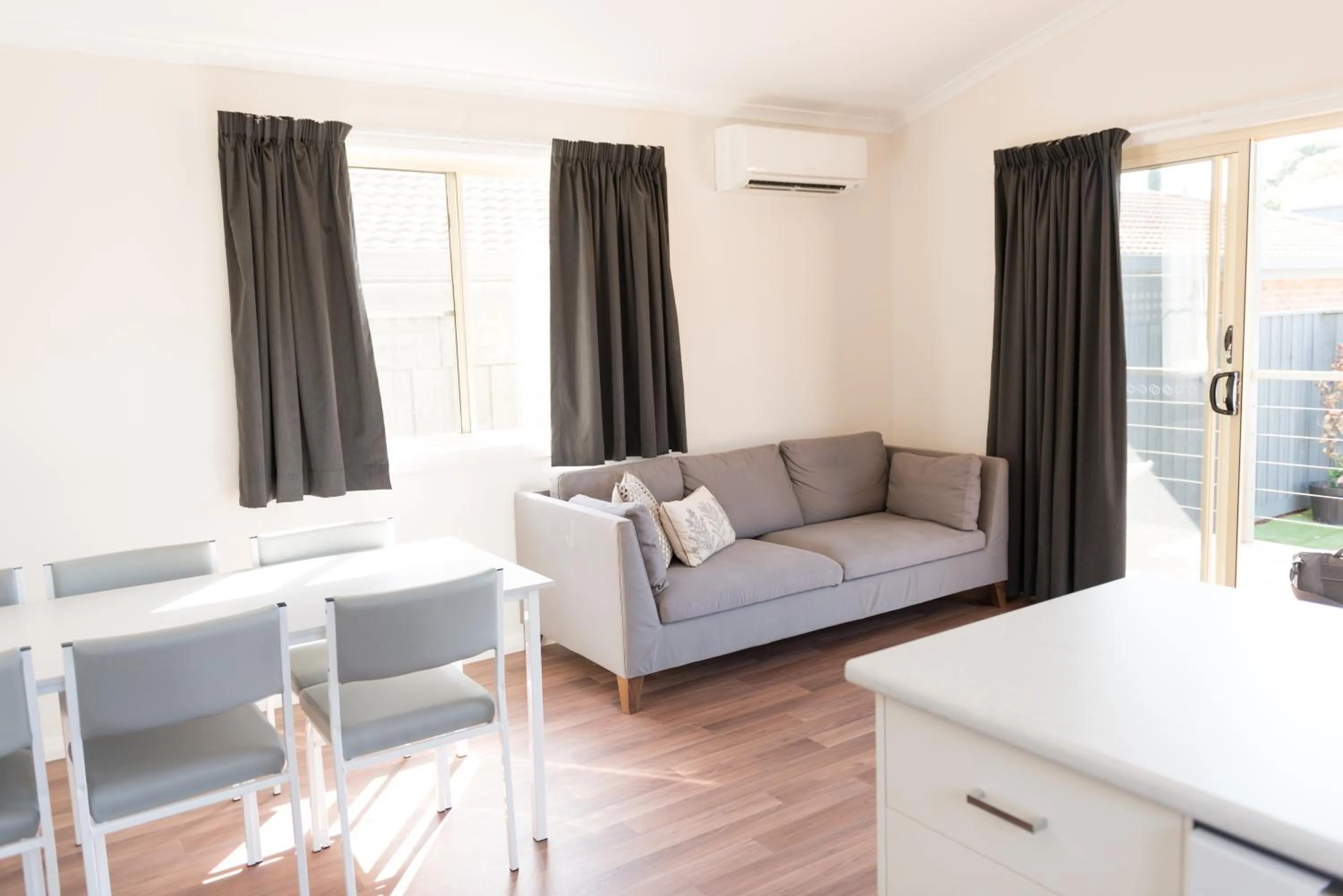 Living room in Ballarat Colonial Motor Inn