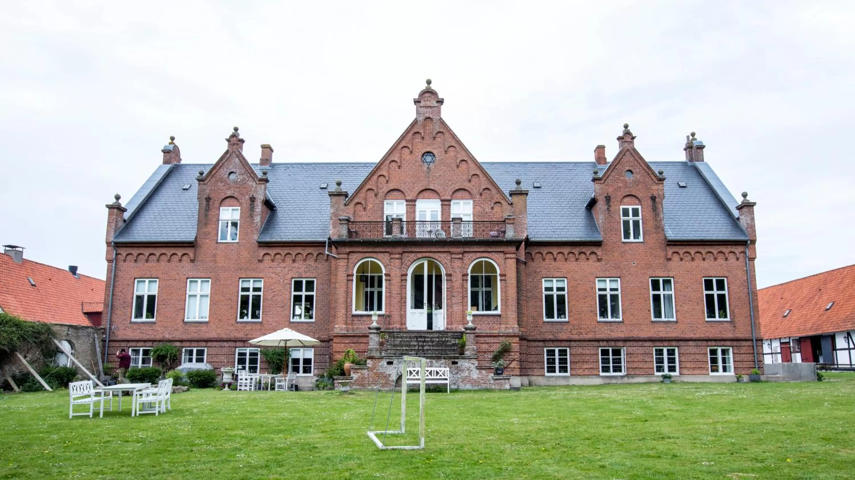 Facade/entrance, Property Building in Ny Kirstineberg Gods Bed & Breakfast