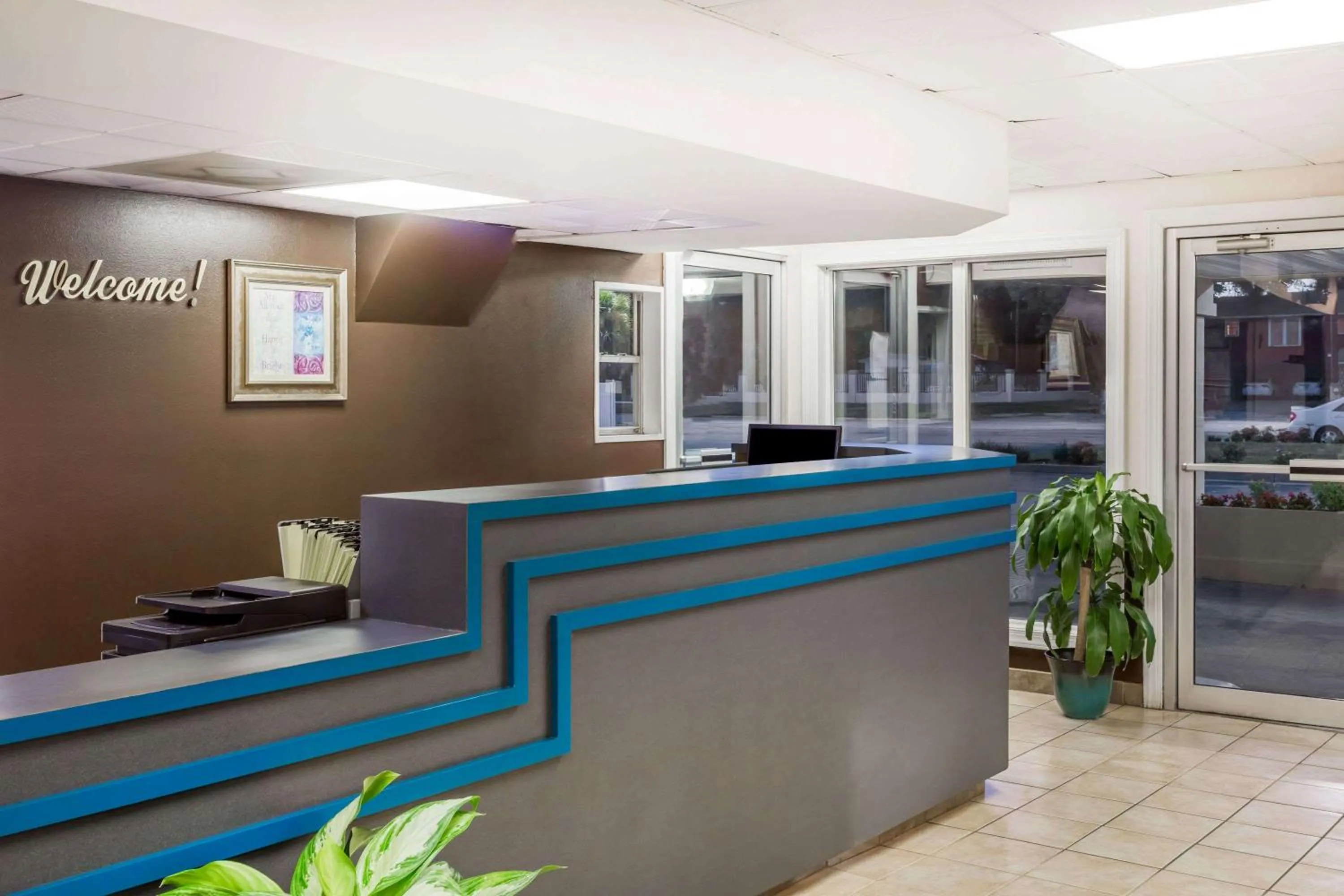 Photo of the whole room in Knights Inn Statesboro