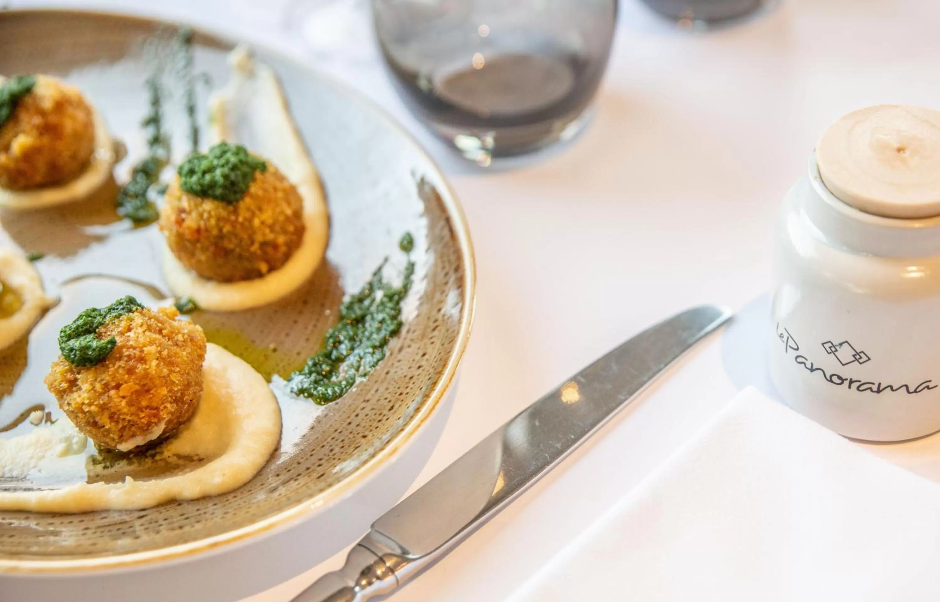 Restaurant/places to eat in Kyriad Prestige Beaune le Panorama