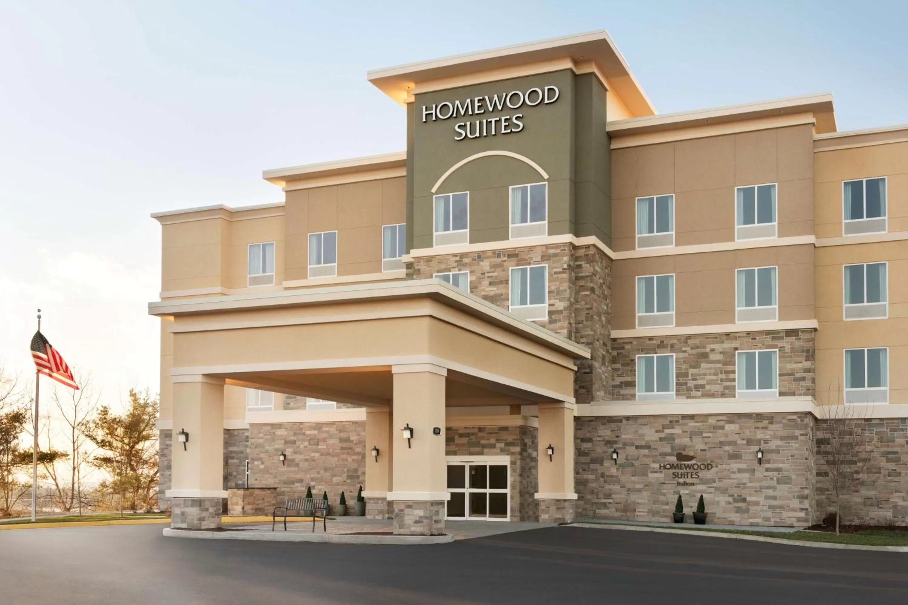 Property building in Homewood Suites By Hilton Hartford Manchester