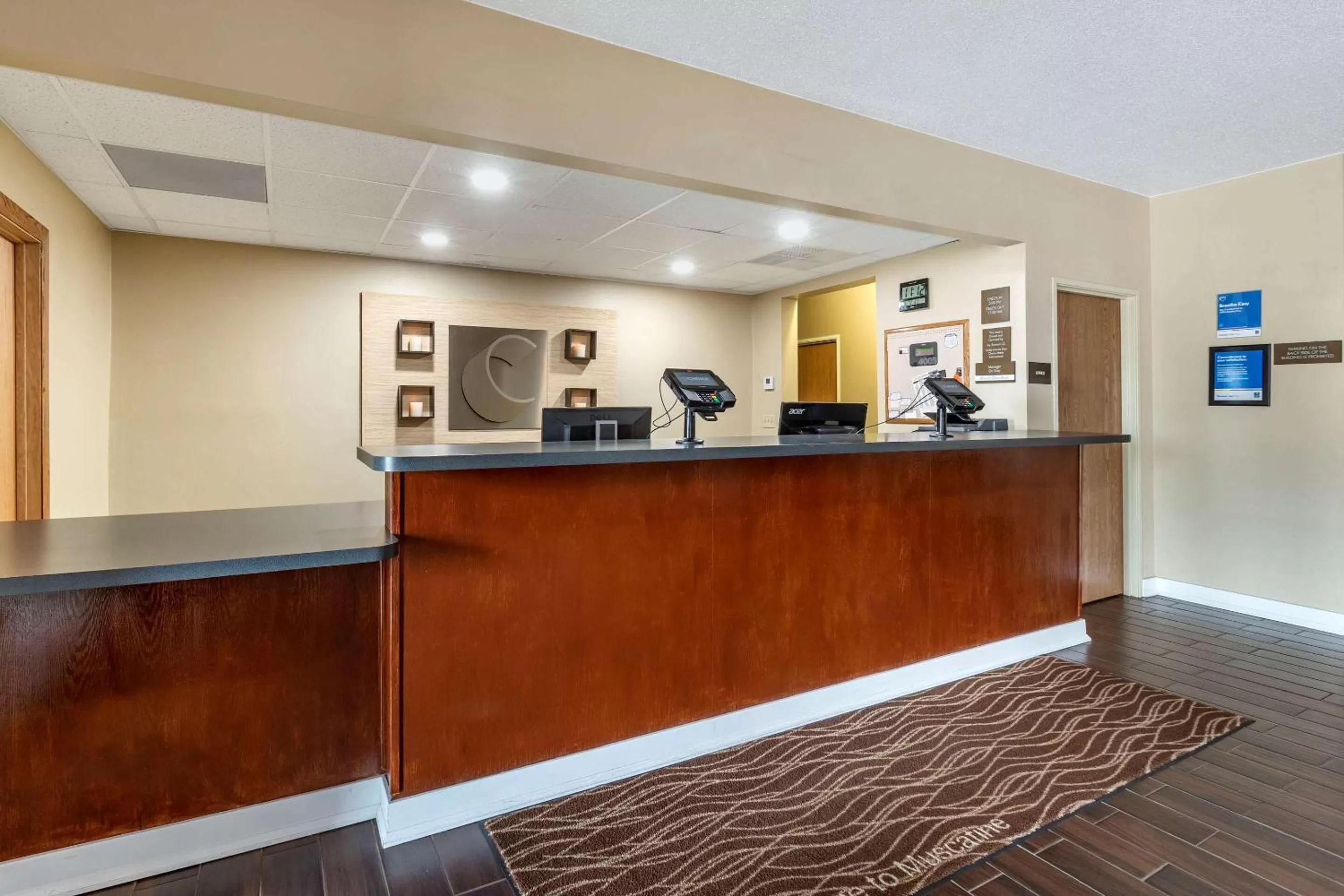 Lobby or reception in Comfort Inn Muscatine near Hwy 61