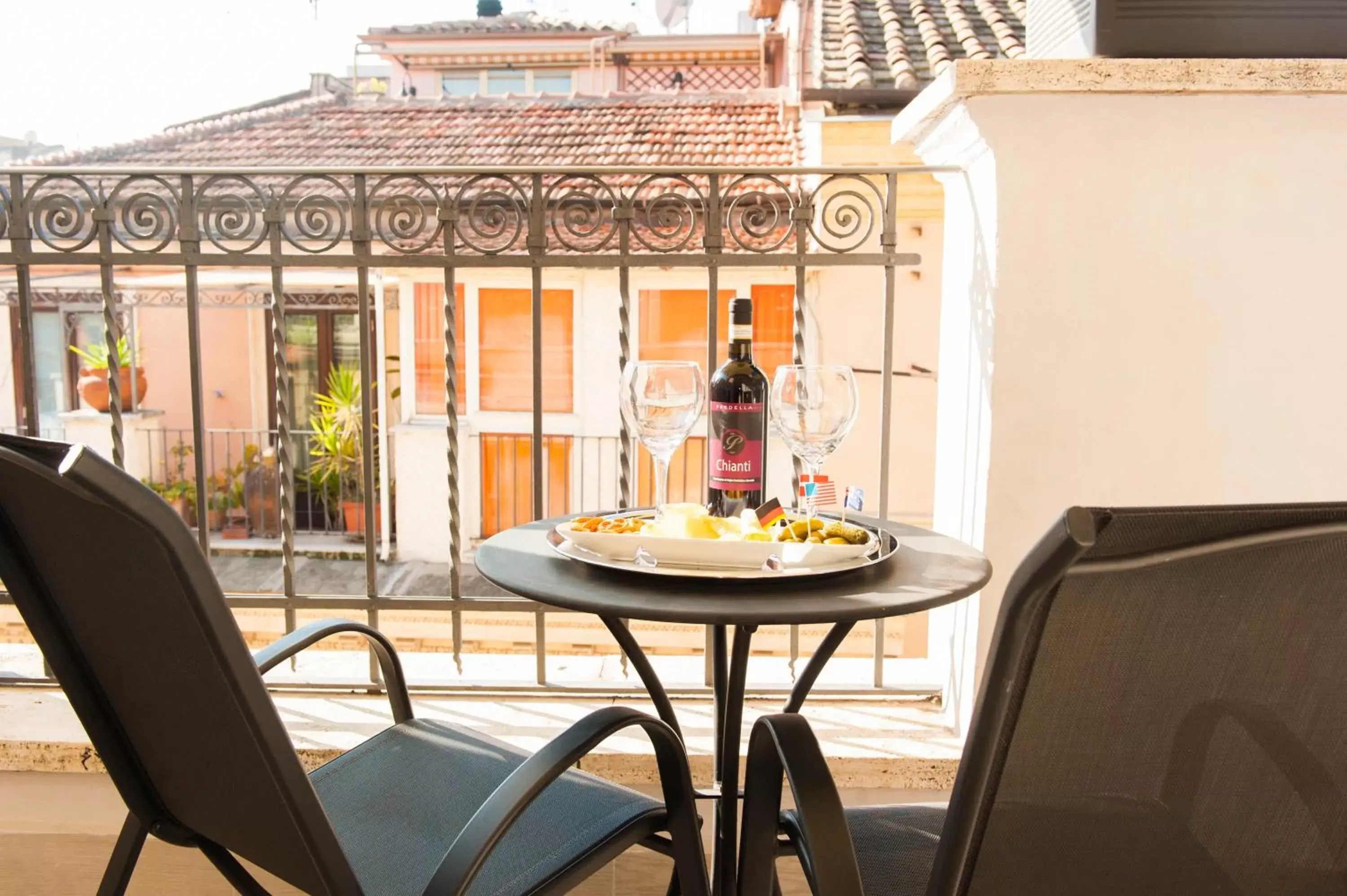 Deluxe Double Room with Balcony in Relais Trevi 95 Boutique Hotel Deluxe Double Room with Balcony in Relais Trevi 95 Boutique Hotel