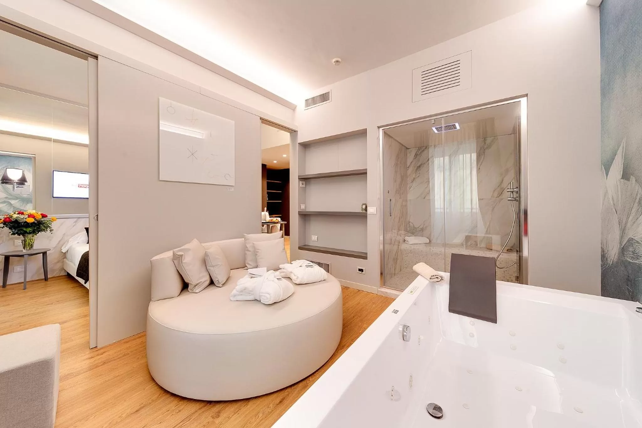 Hot Tub, Bed in Best Western Hotel Nazionale