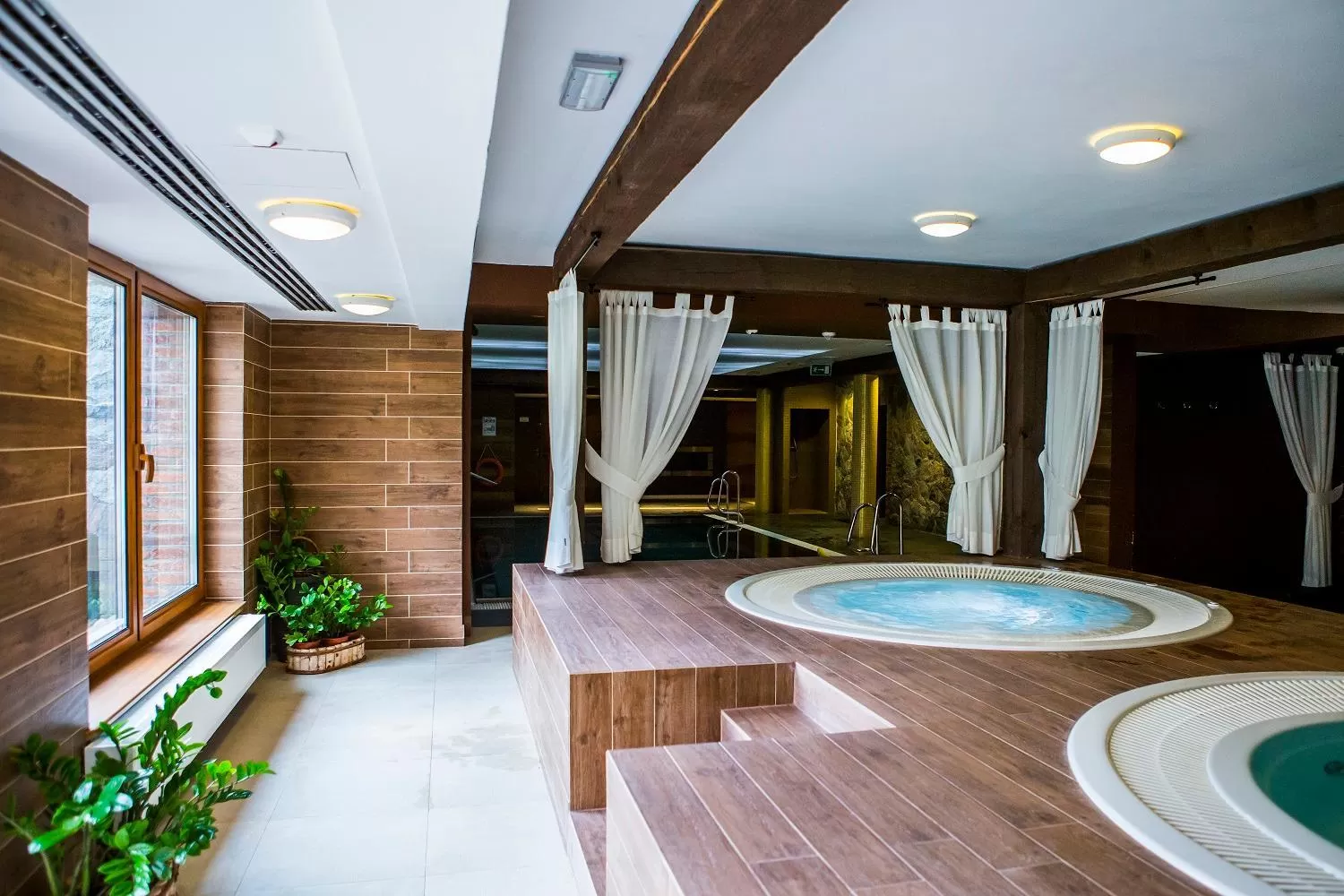 Hot Tub in Hotel Aubrecht Country Spa Resort